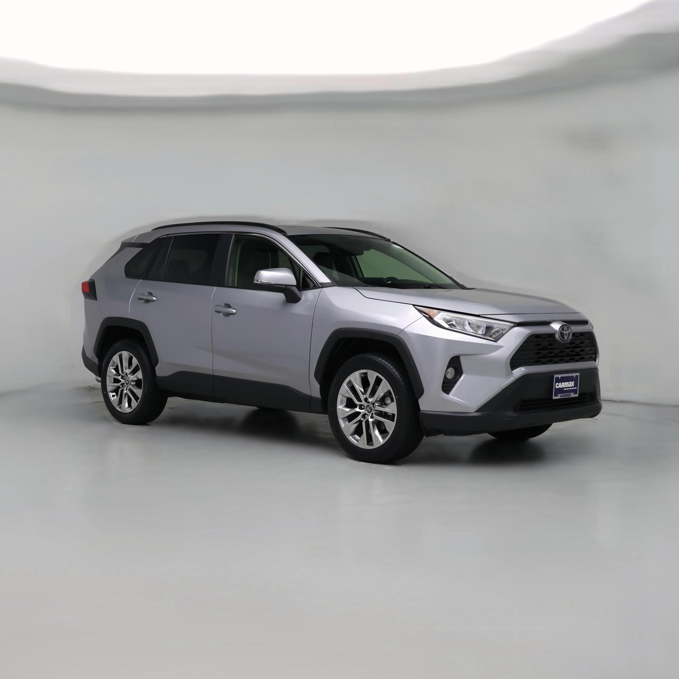 Thumbnail: 2019 Toyota RAV4 - 1