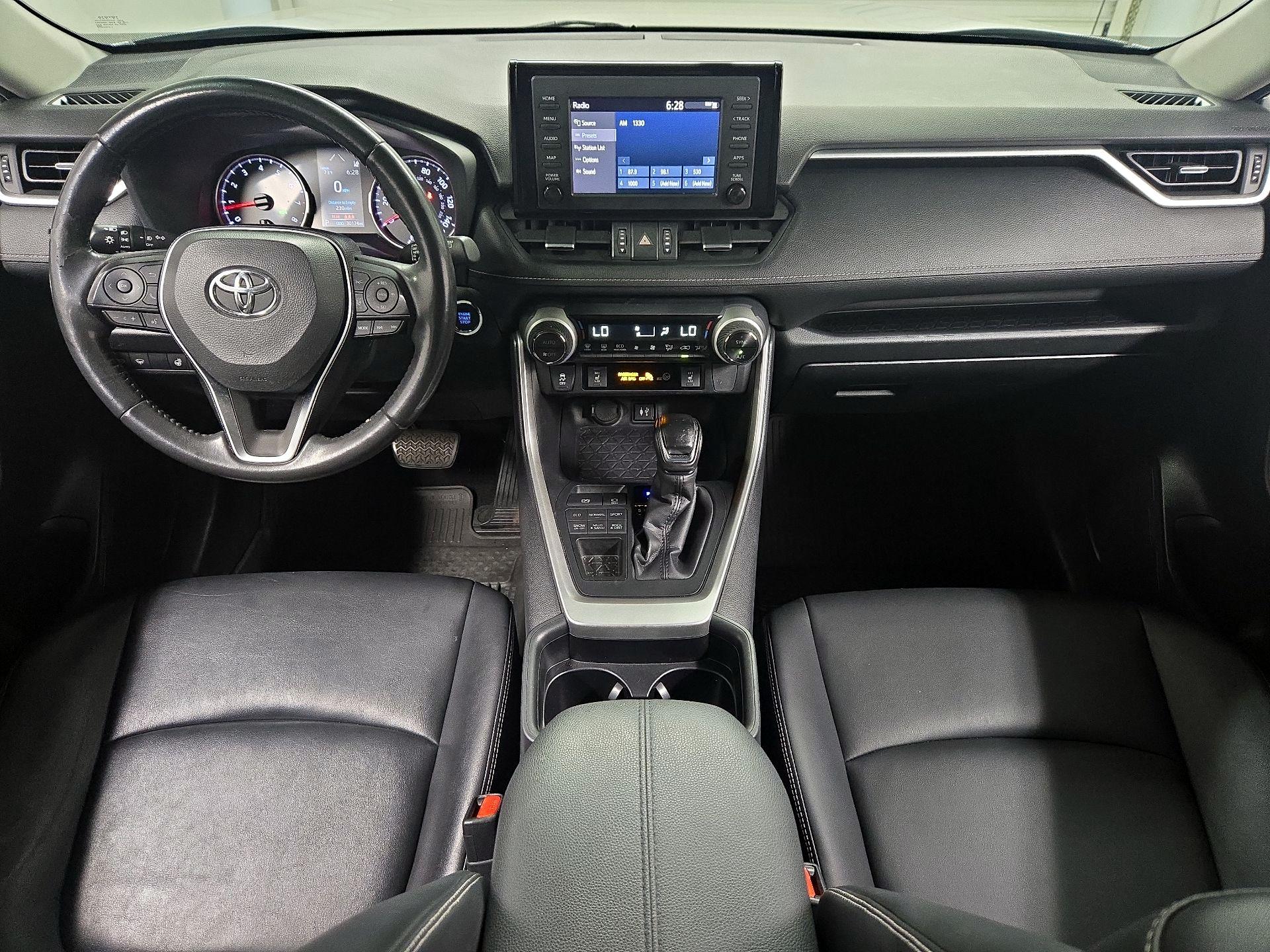 Thumbnail: 2019 Toyota RAV4 - 9