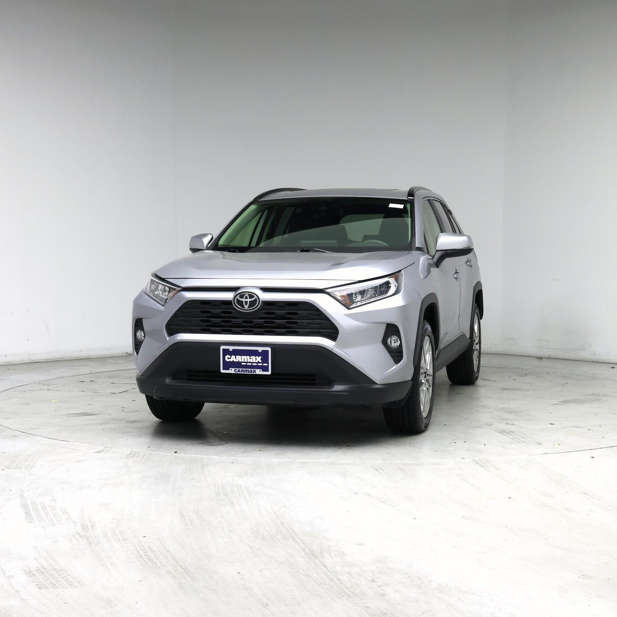 Thumbnail: 2019 Toyota RAV4 - 4