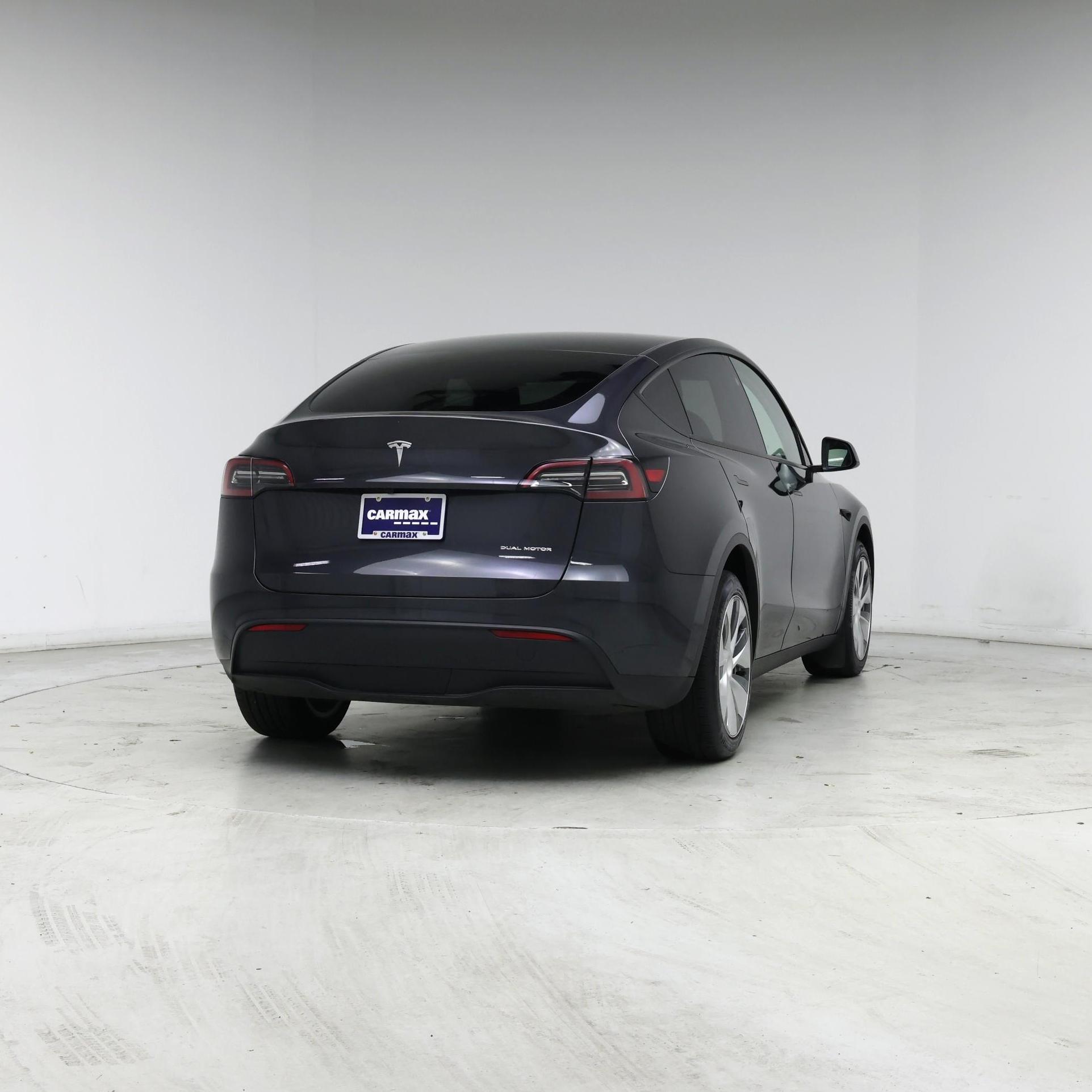 Thumbnail: 2024 Tesla Model Y - 8