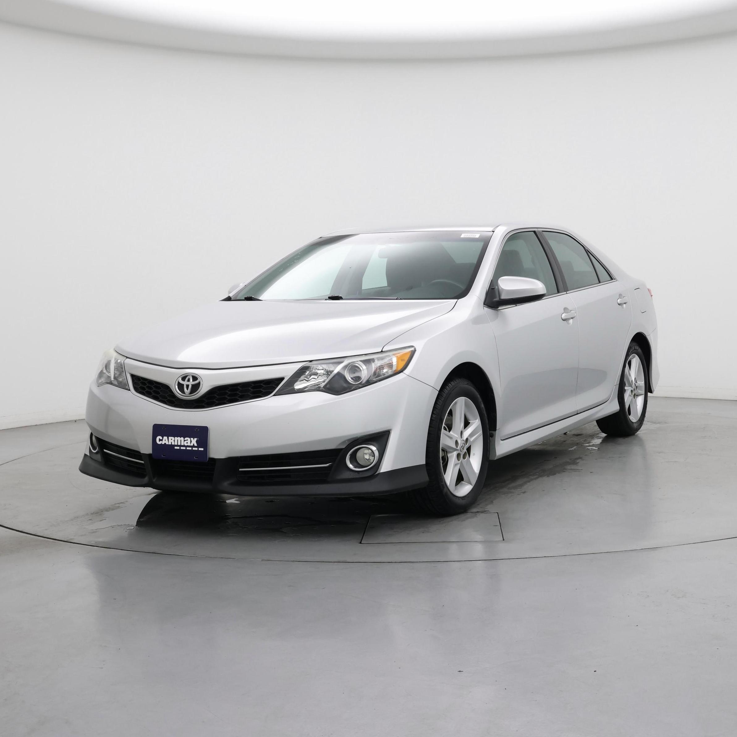 Thumbnail: 2014 Toyota Camry - 4