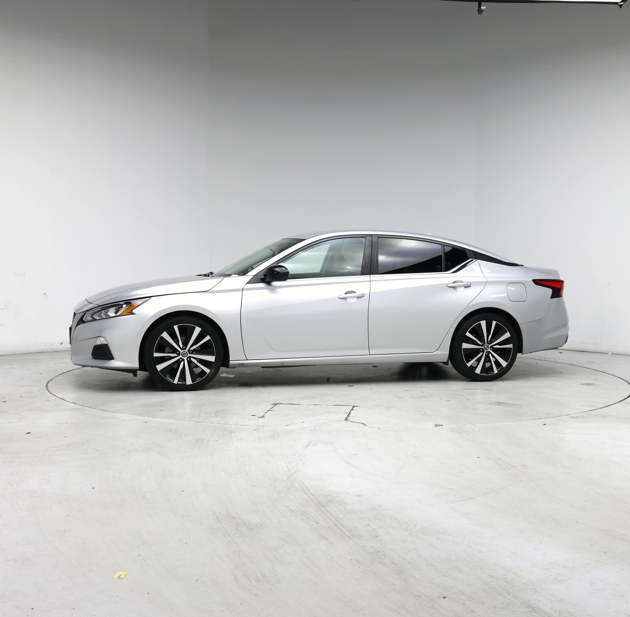 Thumbnail: 2022 Nissan Altima - 3