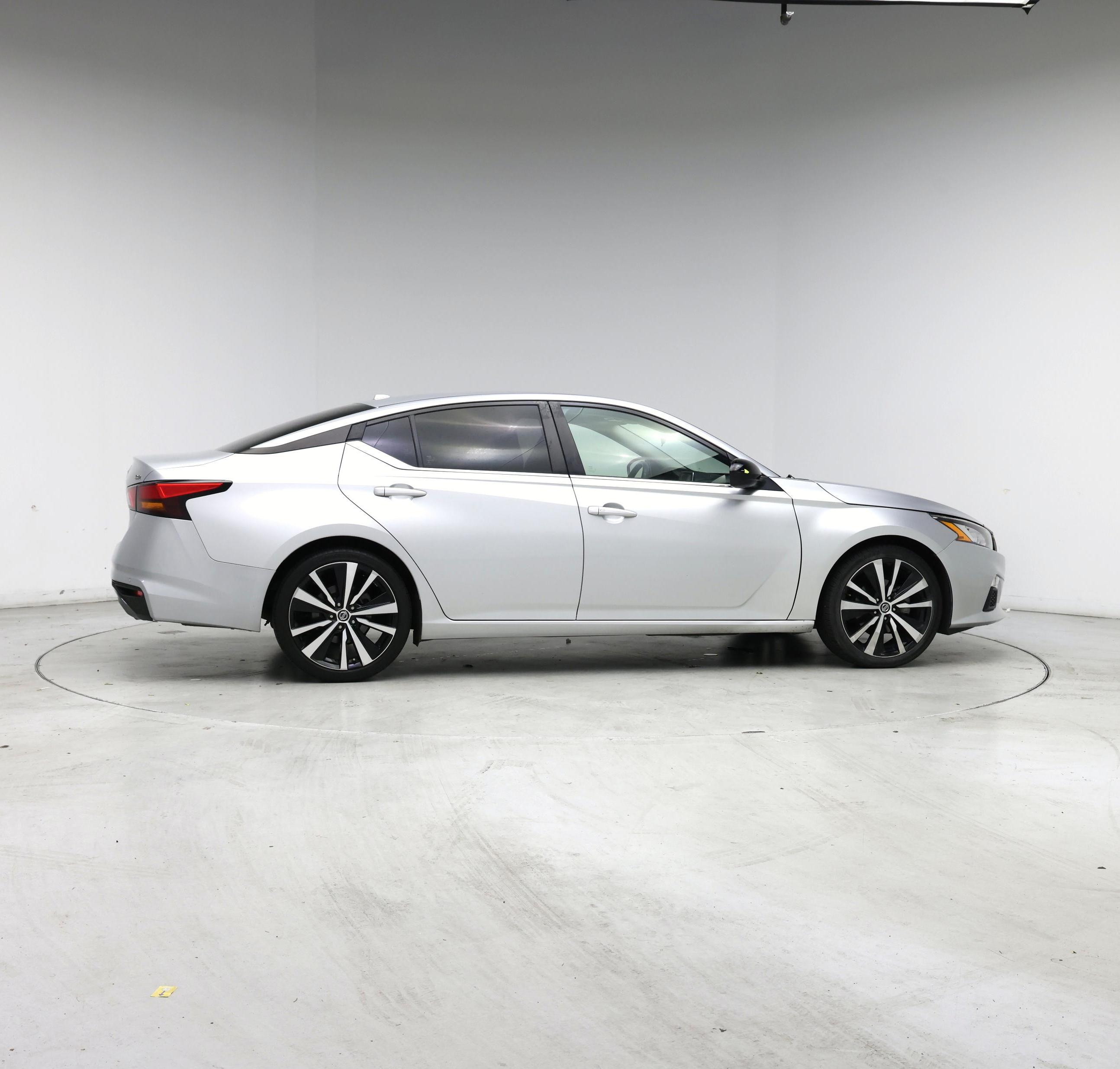 Thumbnail: 2022 Nissan Altima - 7