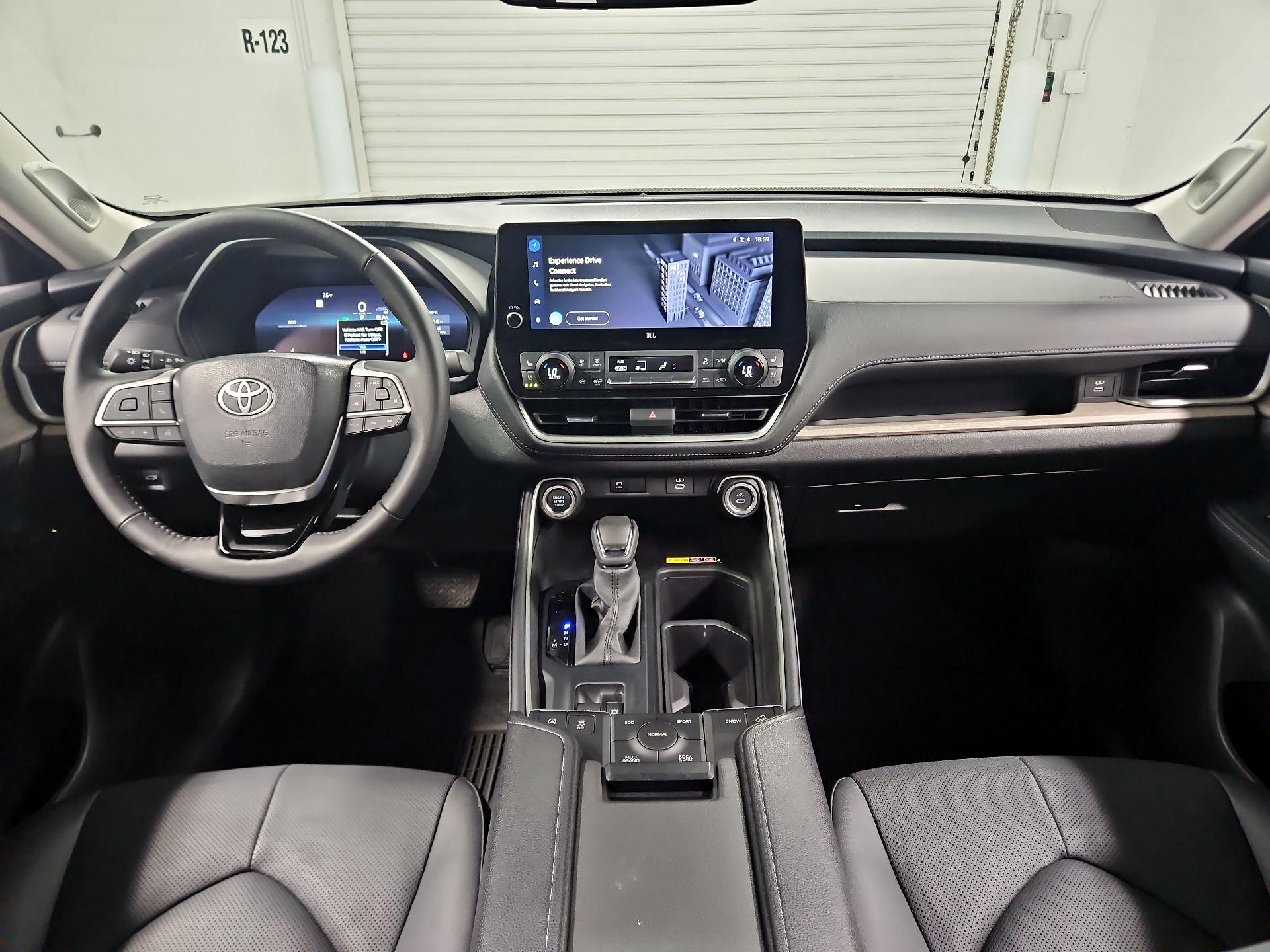 Thumbnail: 2025 Toyota Grand Highlander - 9