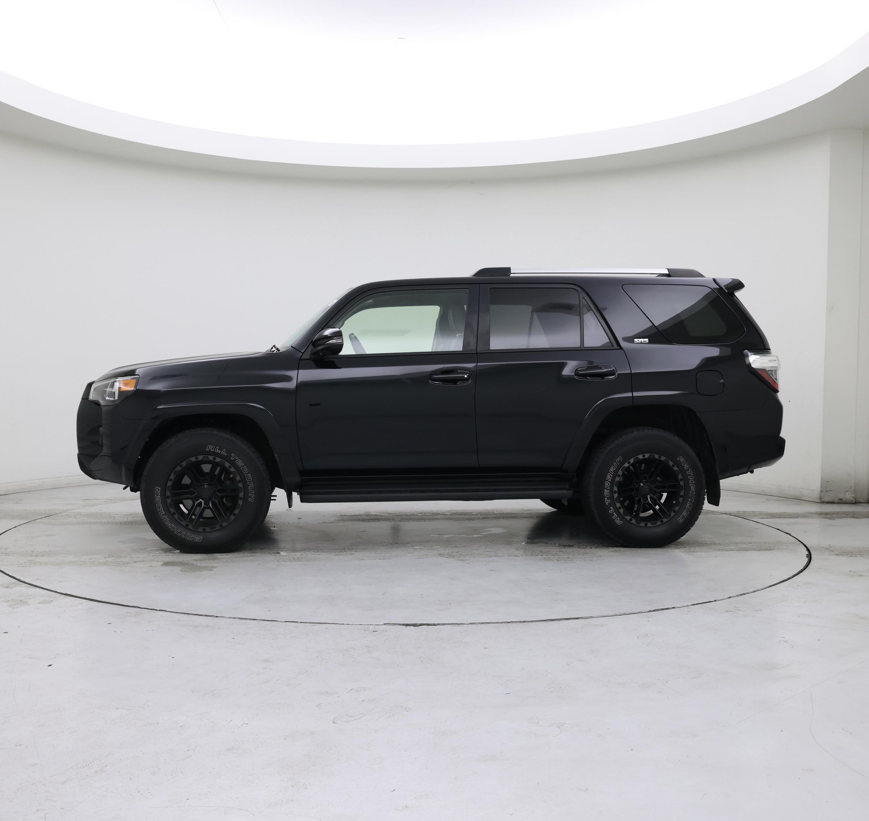 Thumbnail: 2021 Toyota 4Runner - 3