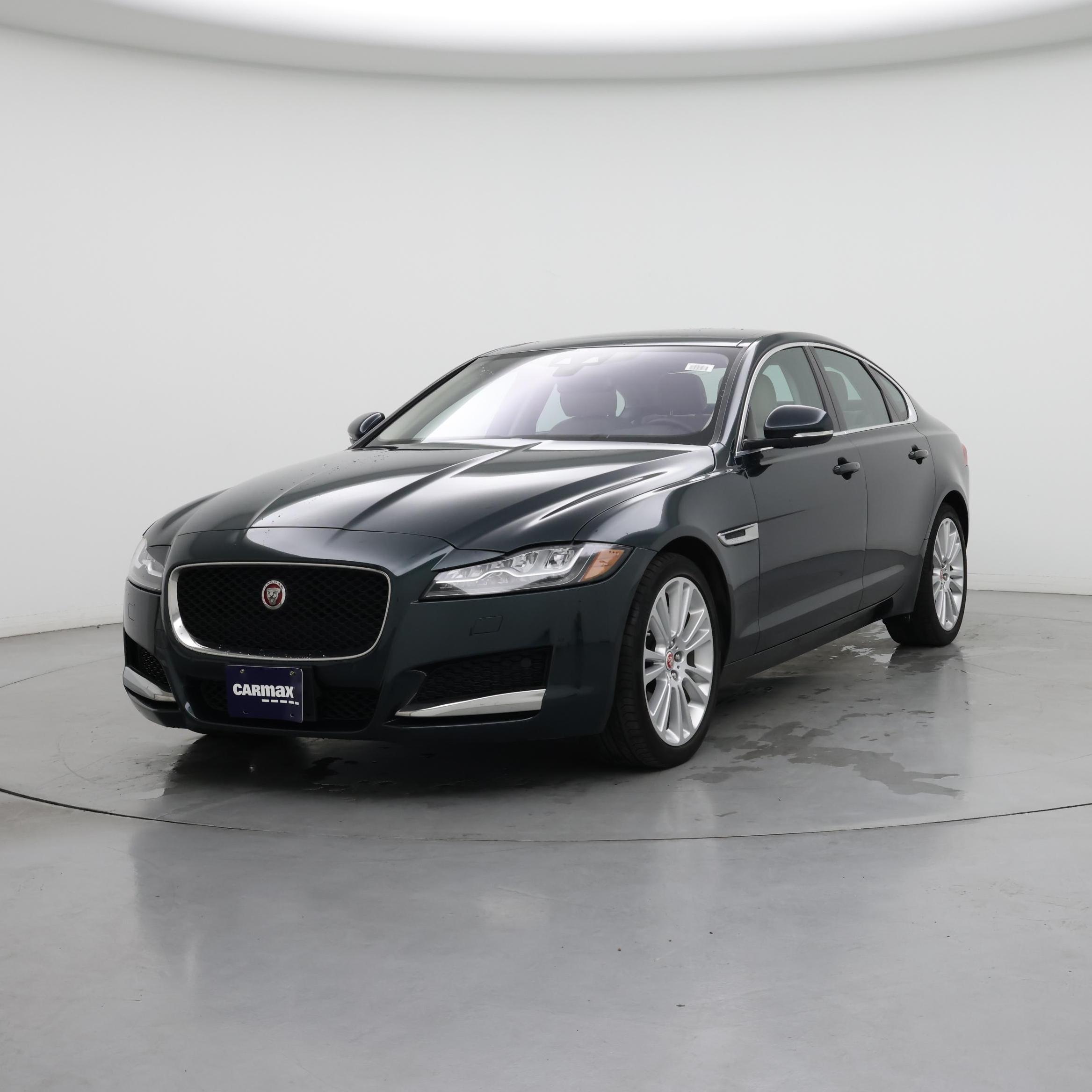 Thumbnail: 2017 Jaguar XF - 4