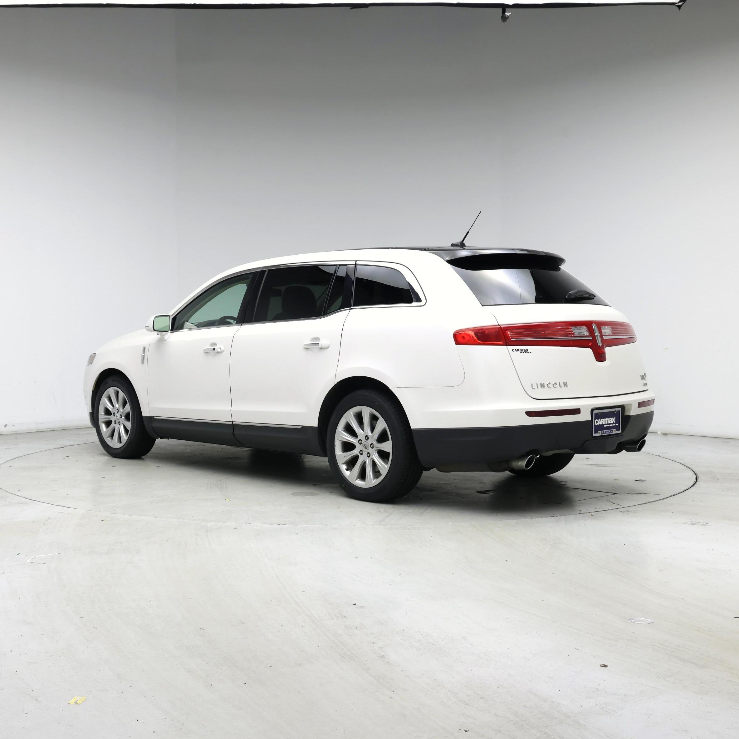 Thumbnail: 2016 Lincoln MKT - 2