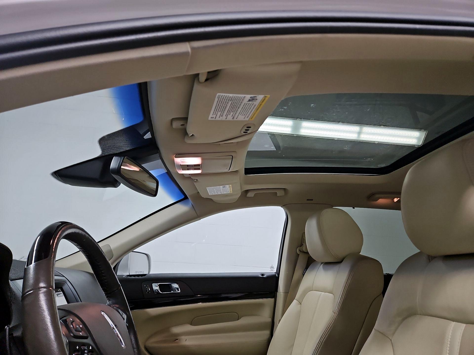 Thumbnail: 2016 Lincoln MKT - 20