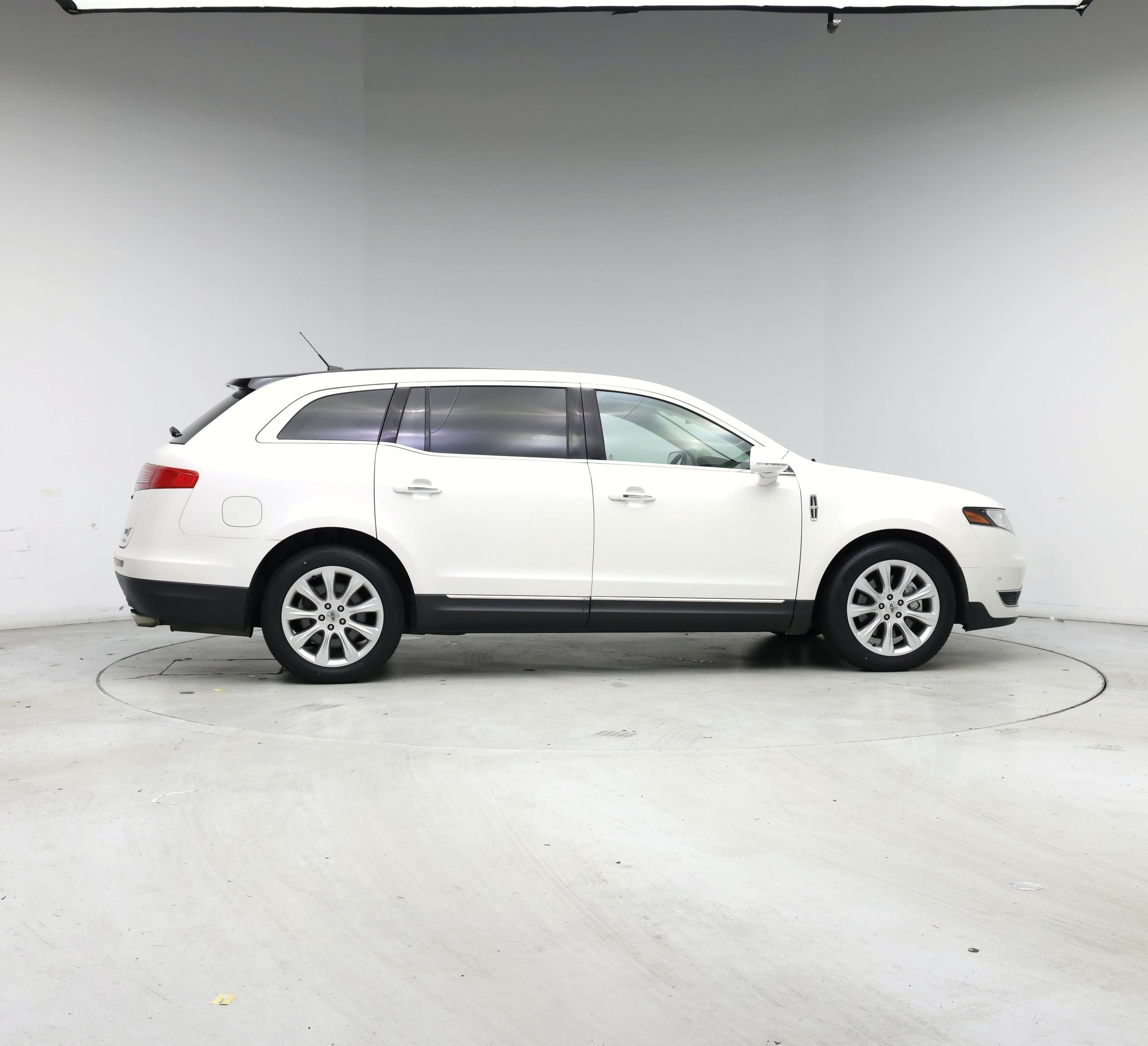 Thumbnail: 2016 Lincoln MKT - 7