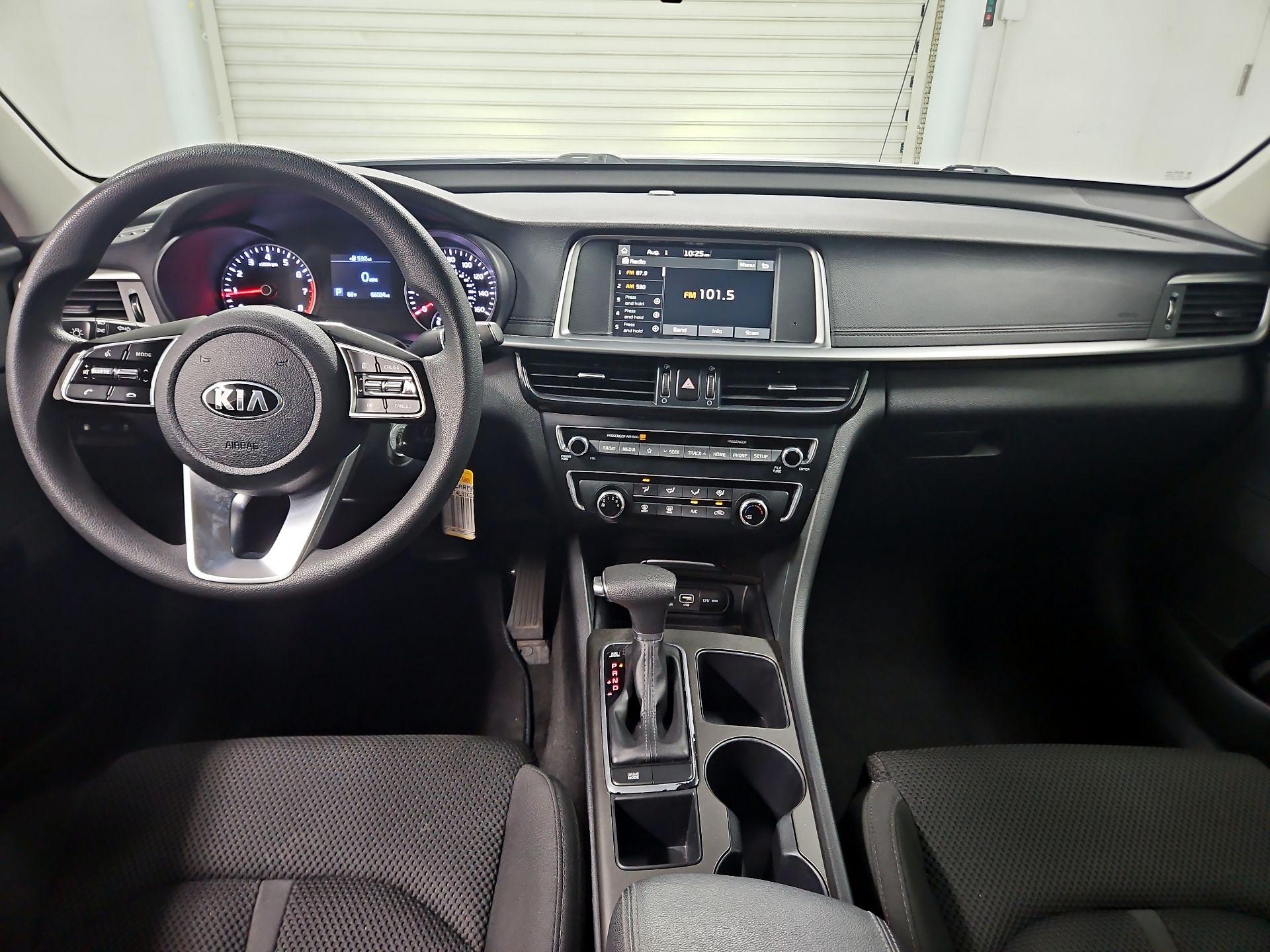 Thumbnail: 2019 Kia Optima - 9