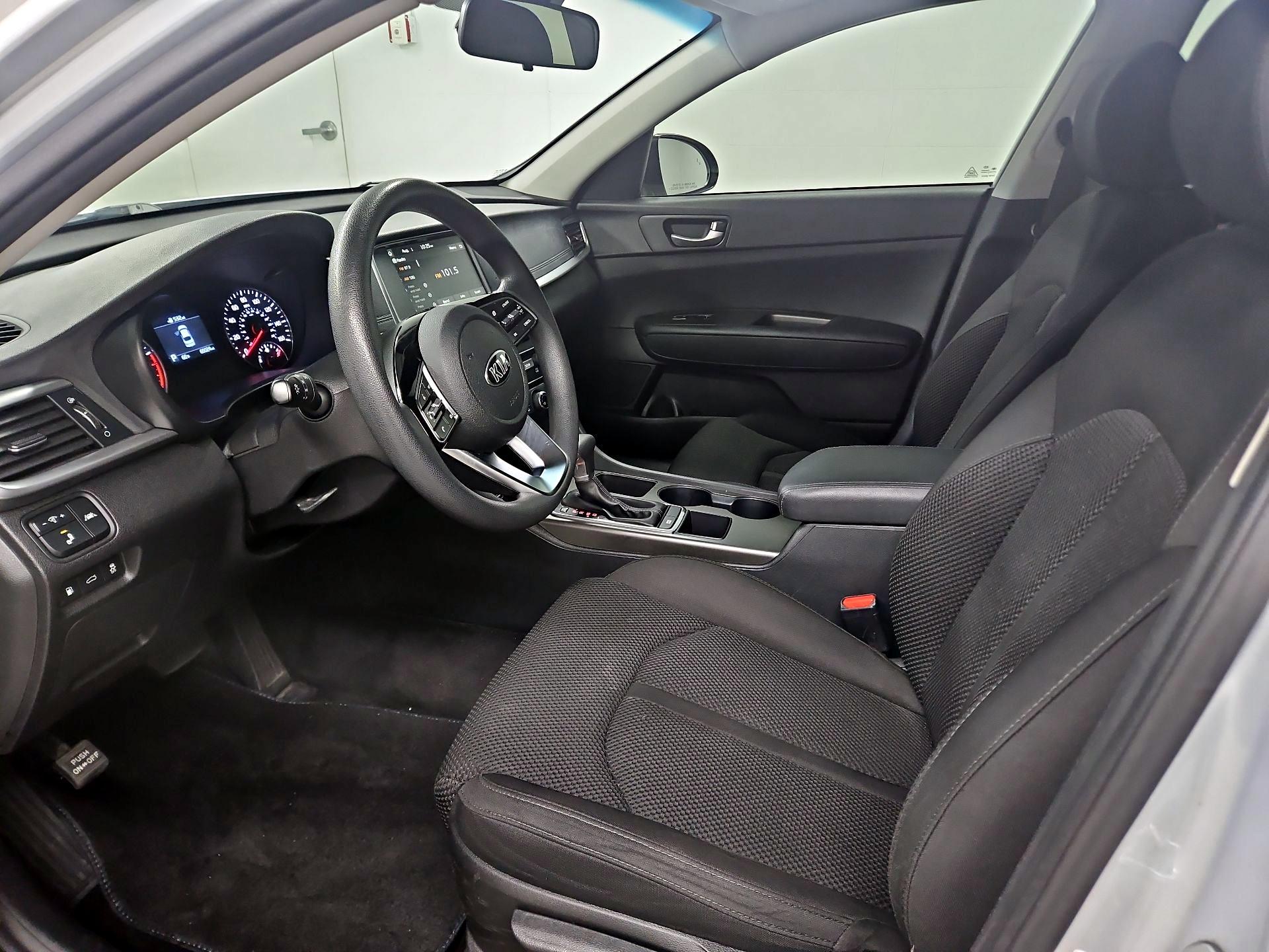 Thumbnail: 2019 Kia Optima - 11