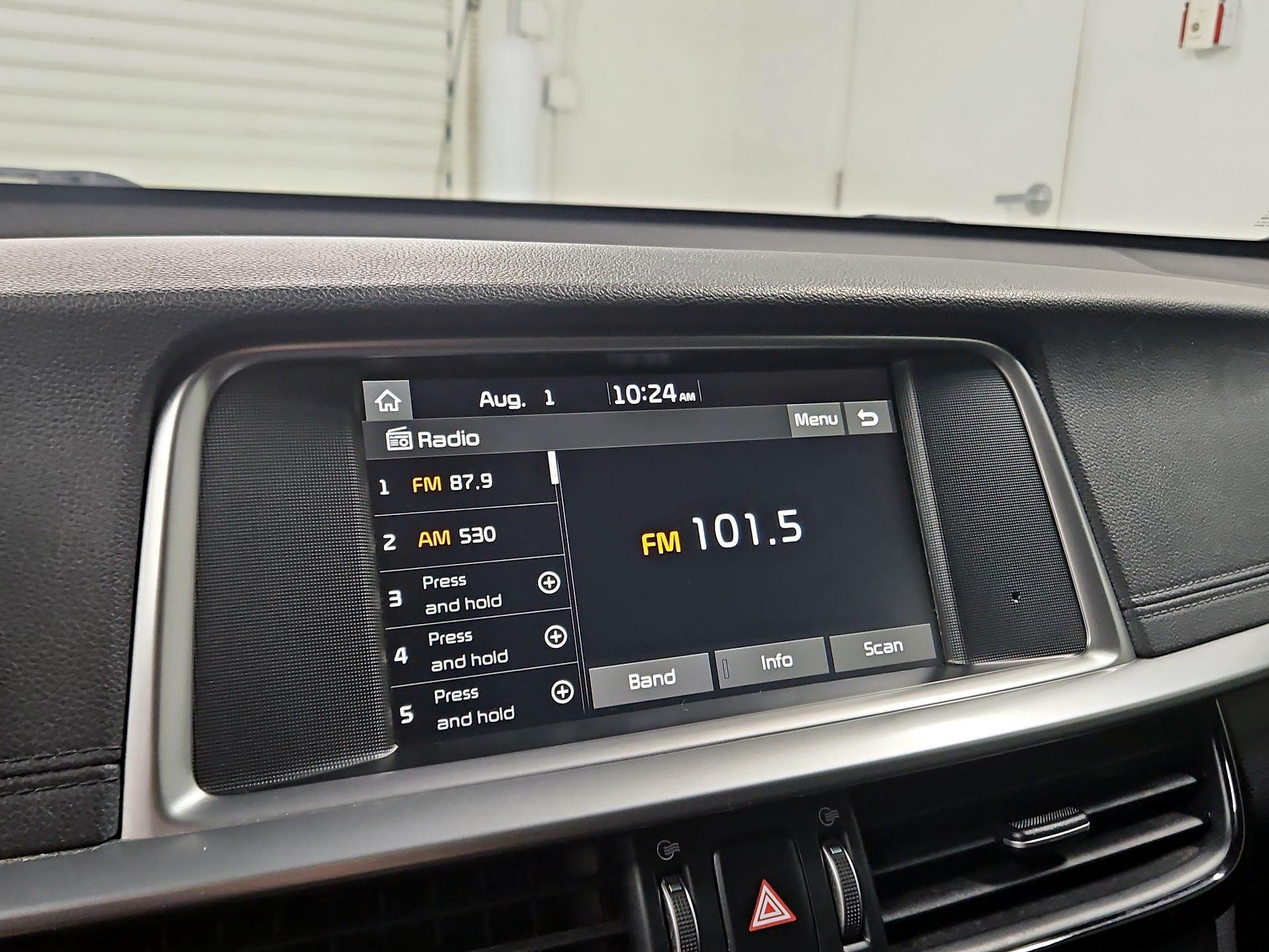 Thumbnail: 2019 Kia Optima - 15