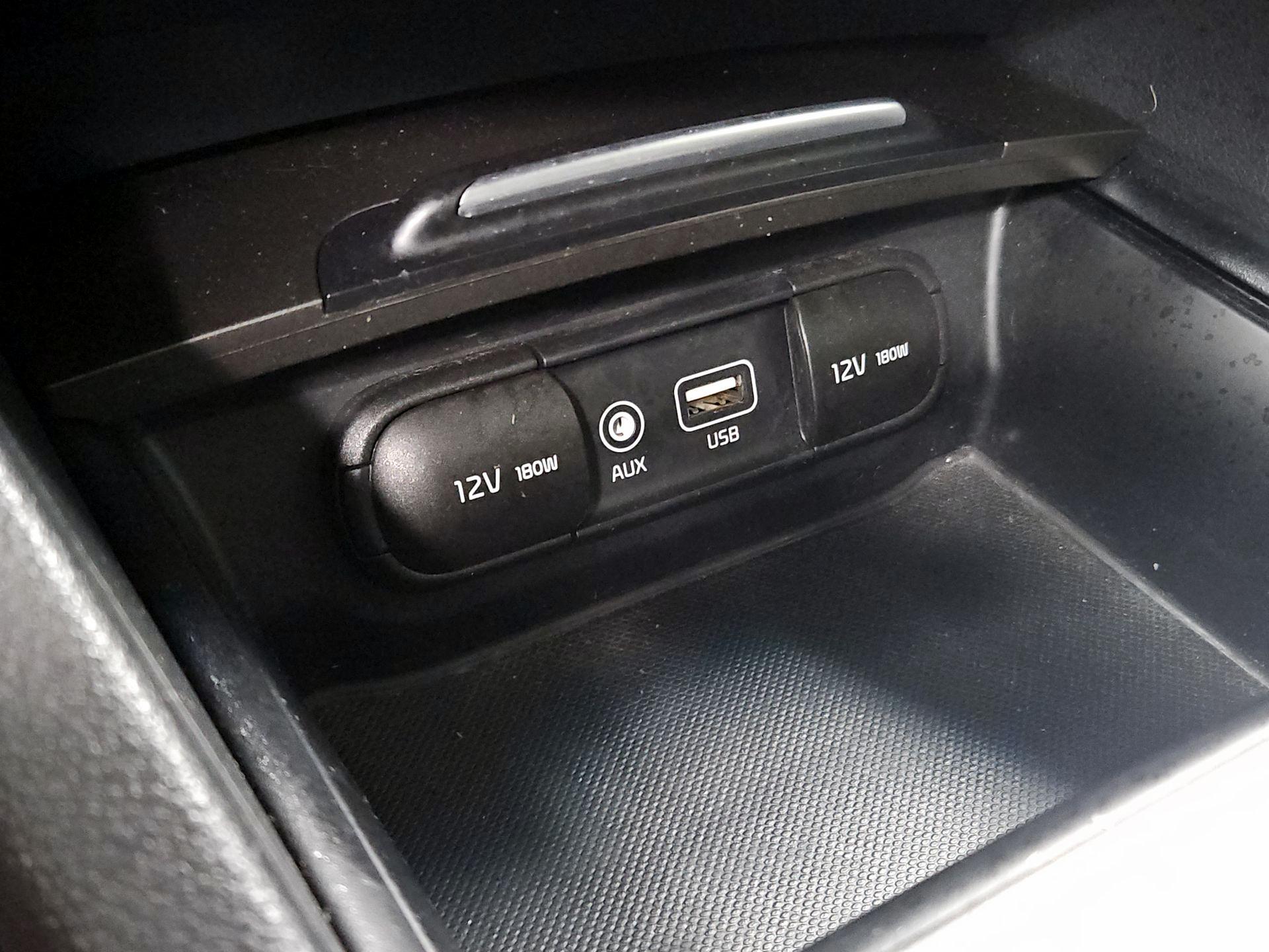Thumbnail: 2019 Kia Optima - 18