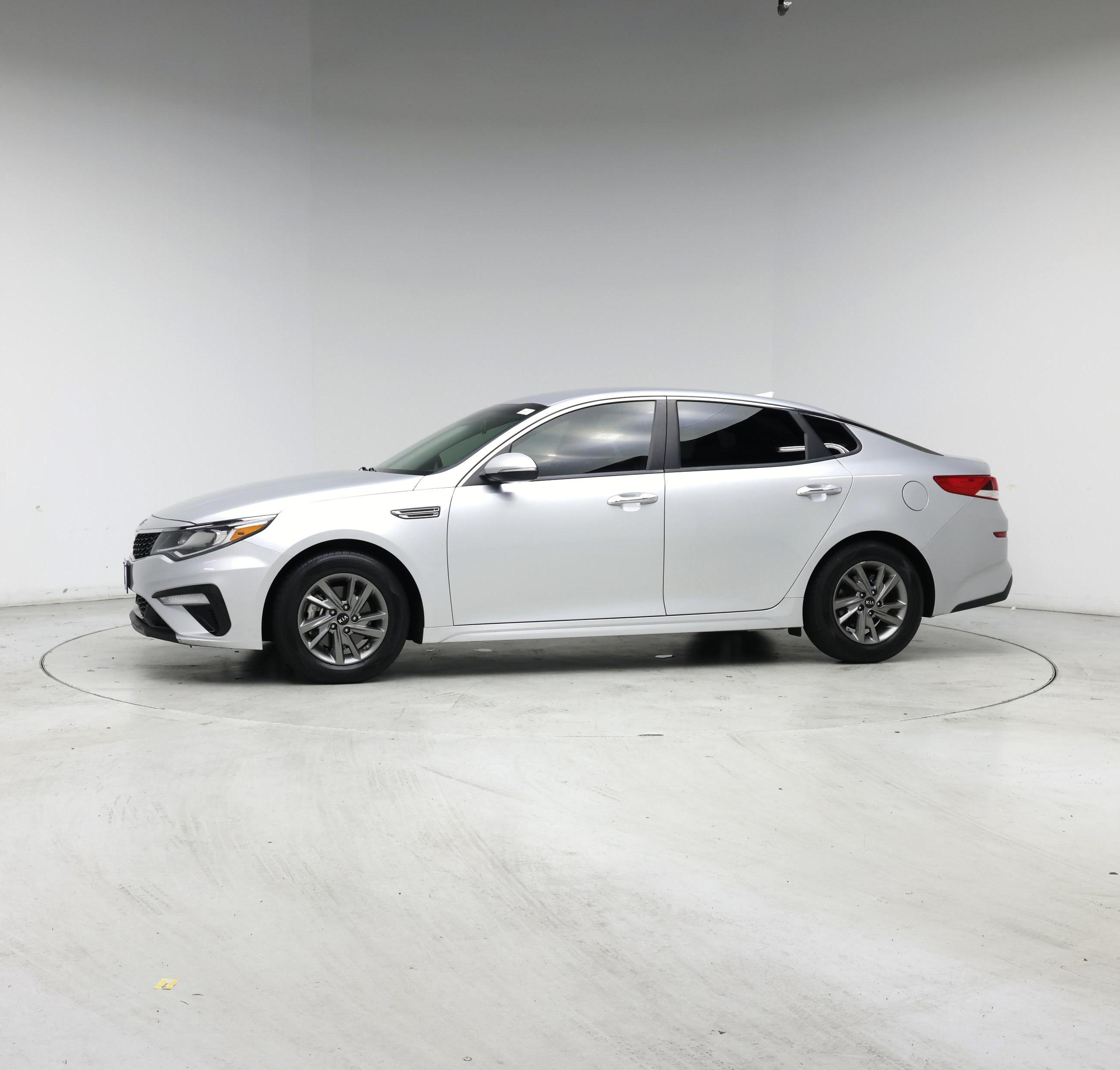 Thumbnail: 2019 Kia Optima - 3