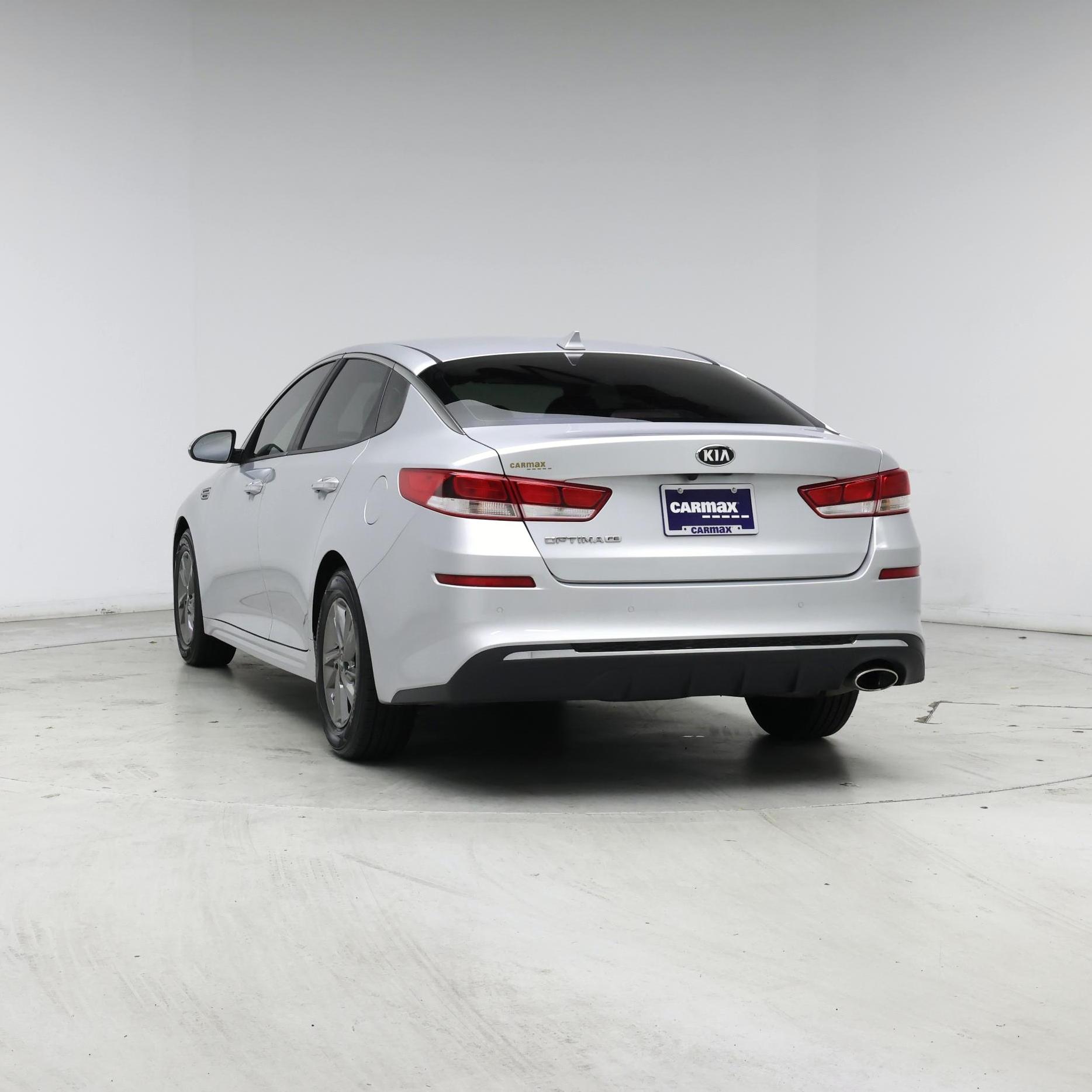 Thumbnail: 2019 Kia Optima - 6