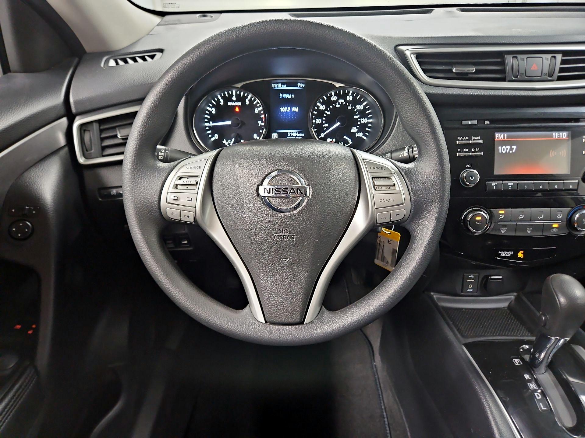 Thumbnail: 2015 Nissan Rogue - 10