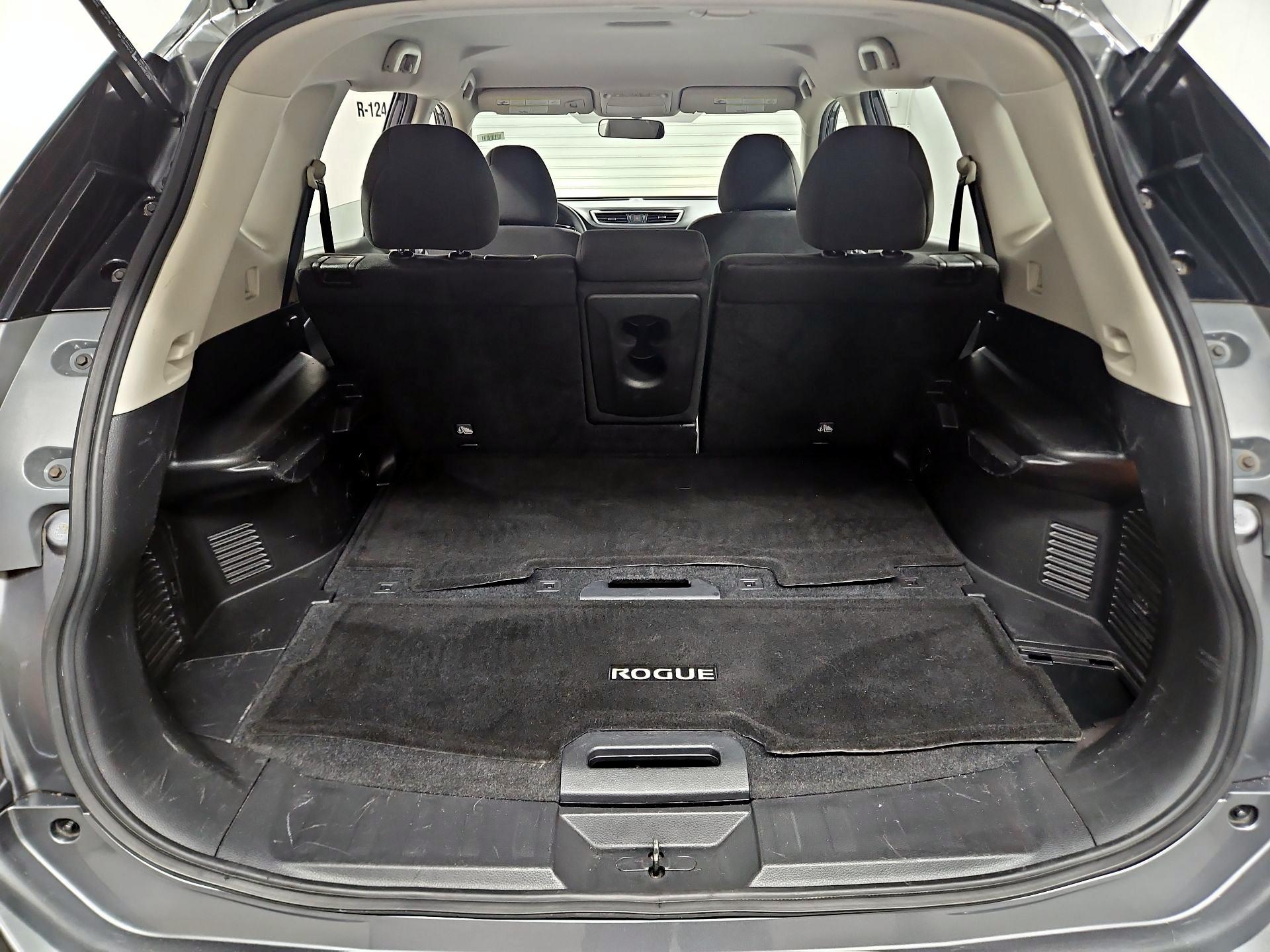 Thumbnail: 2015 Nissan Rogue - 20