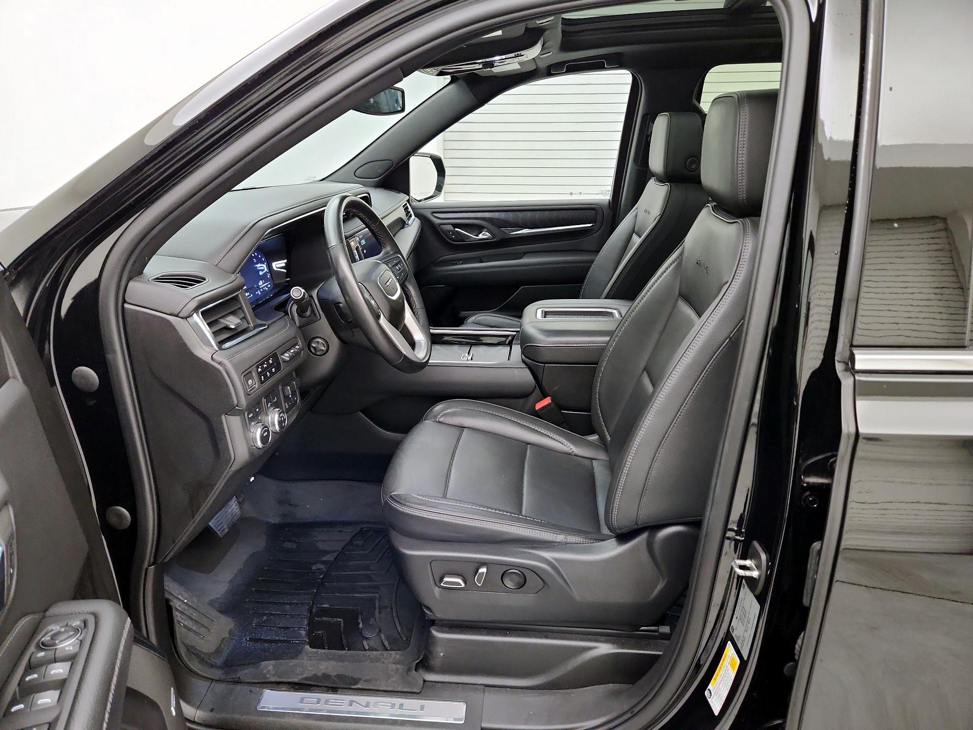 Thumbnail: 2023 GMC Yukon XL - 11