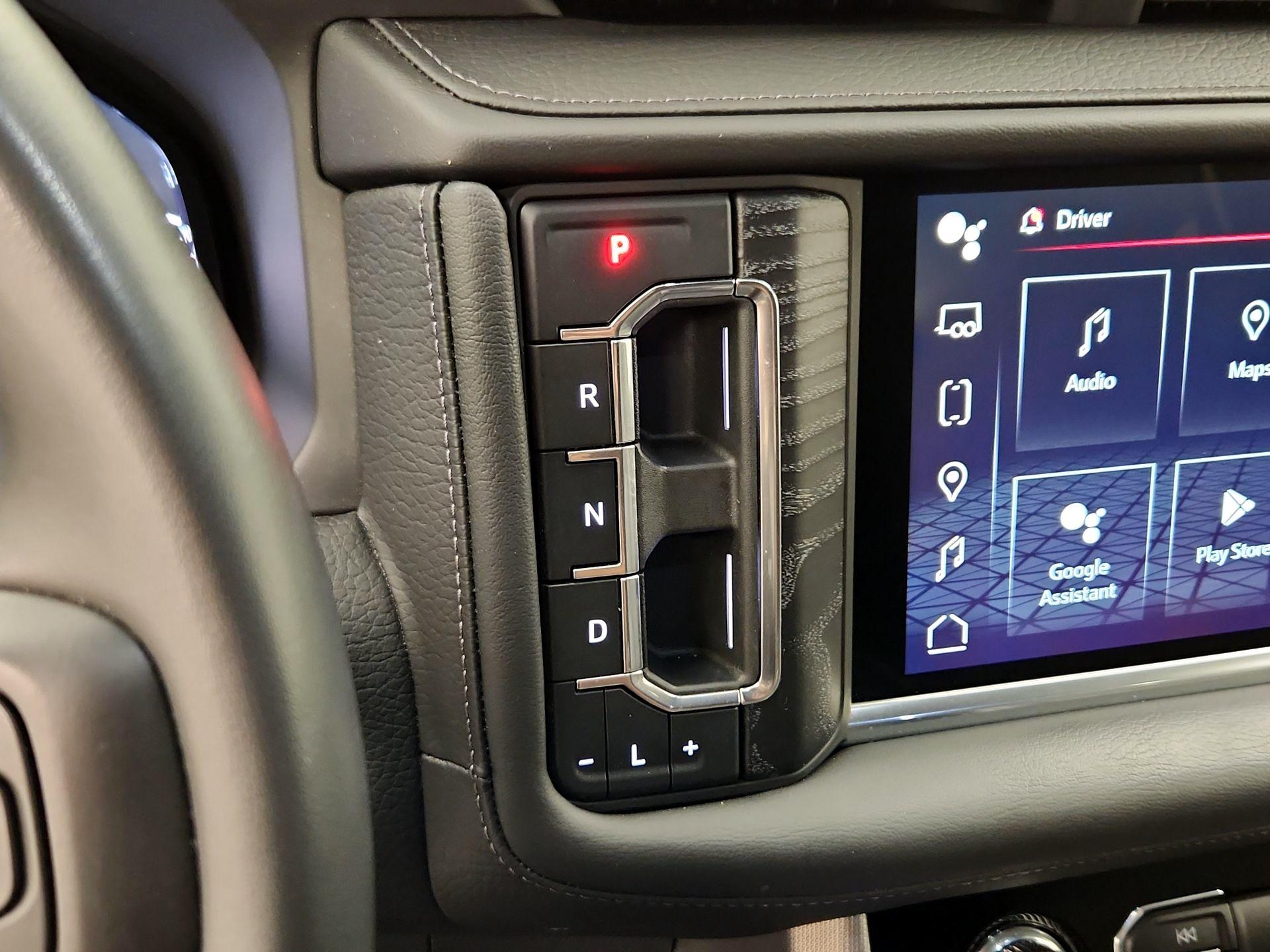 Thumbnail: 2023 GMC Yukon XL - 17
