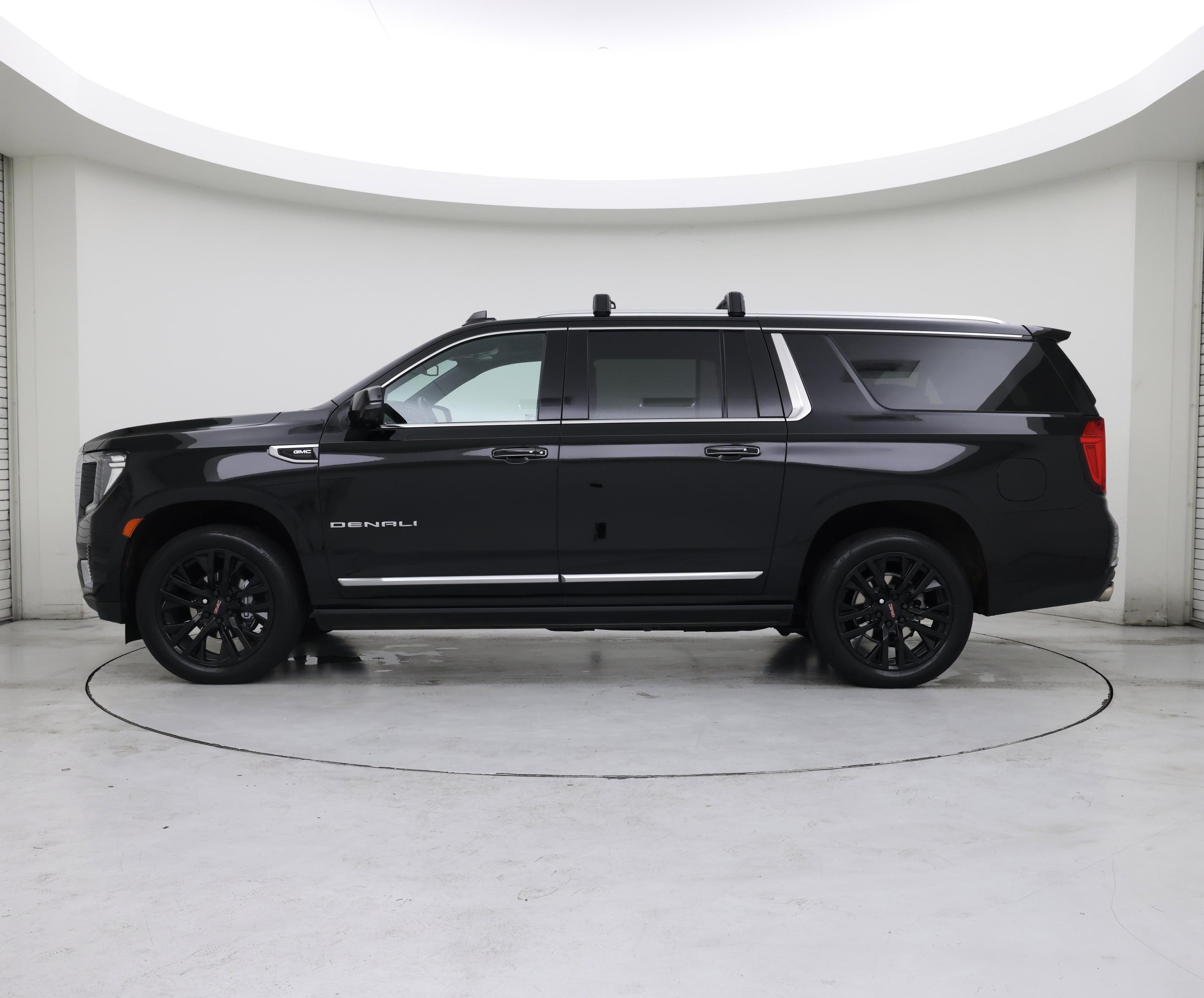 Thumbnail: 2023 GMC Yukon XL - 3
