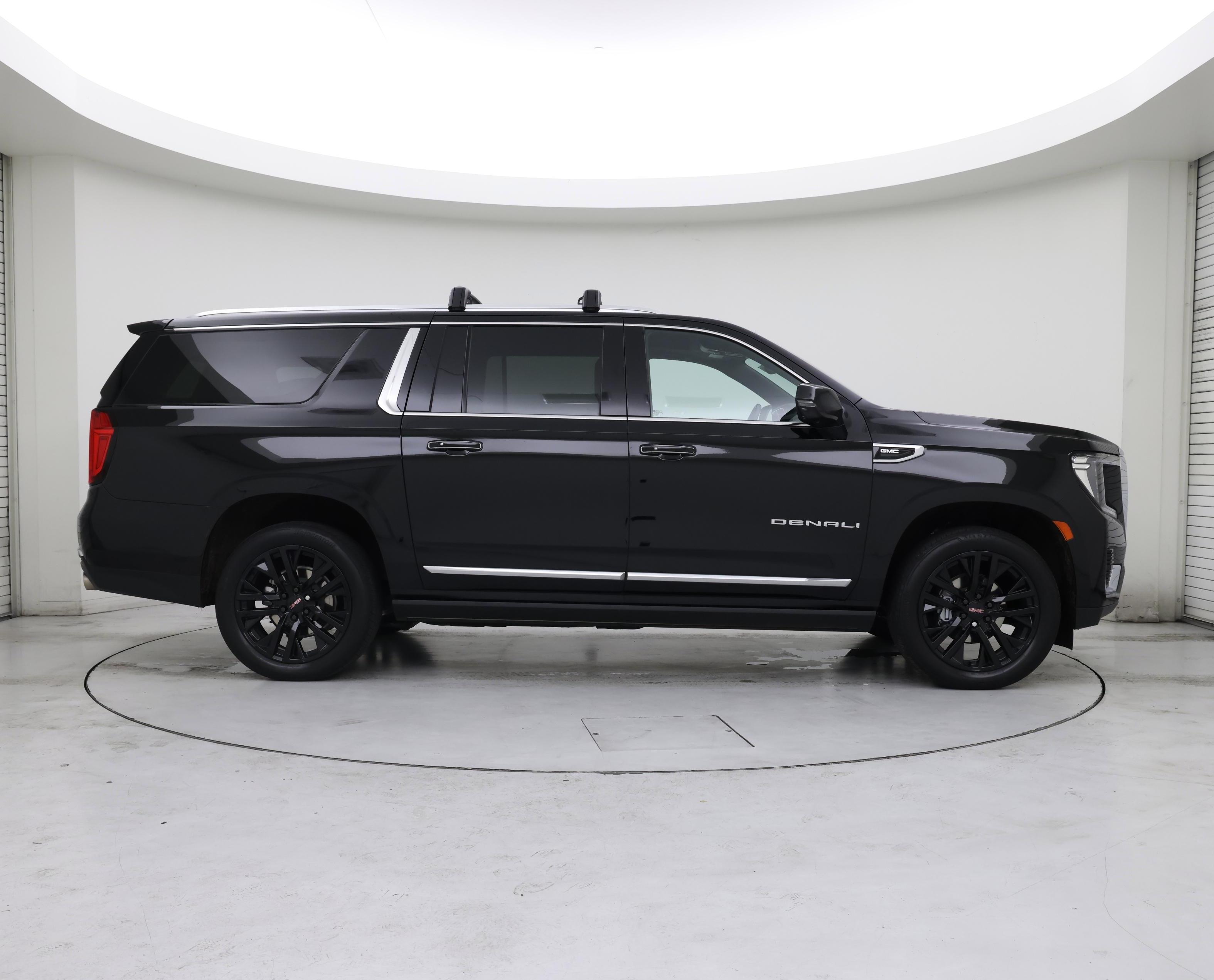 Thumbnail: 2023 GMC Yukon XL - 7