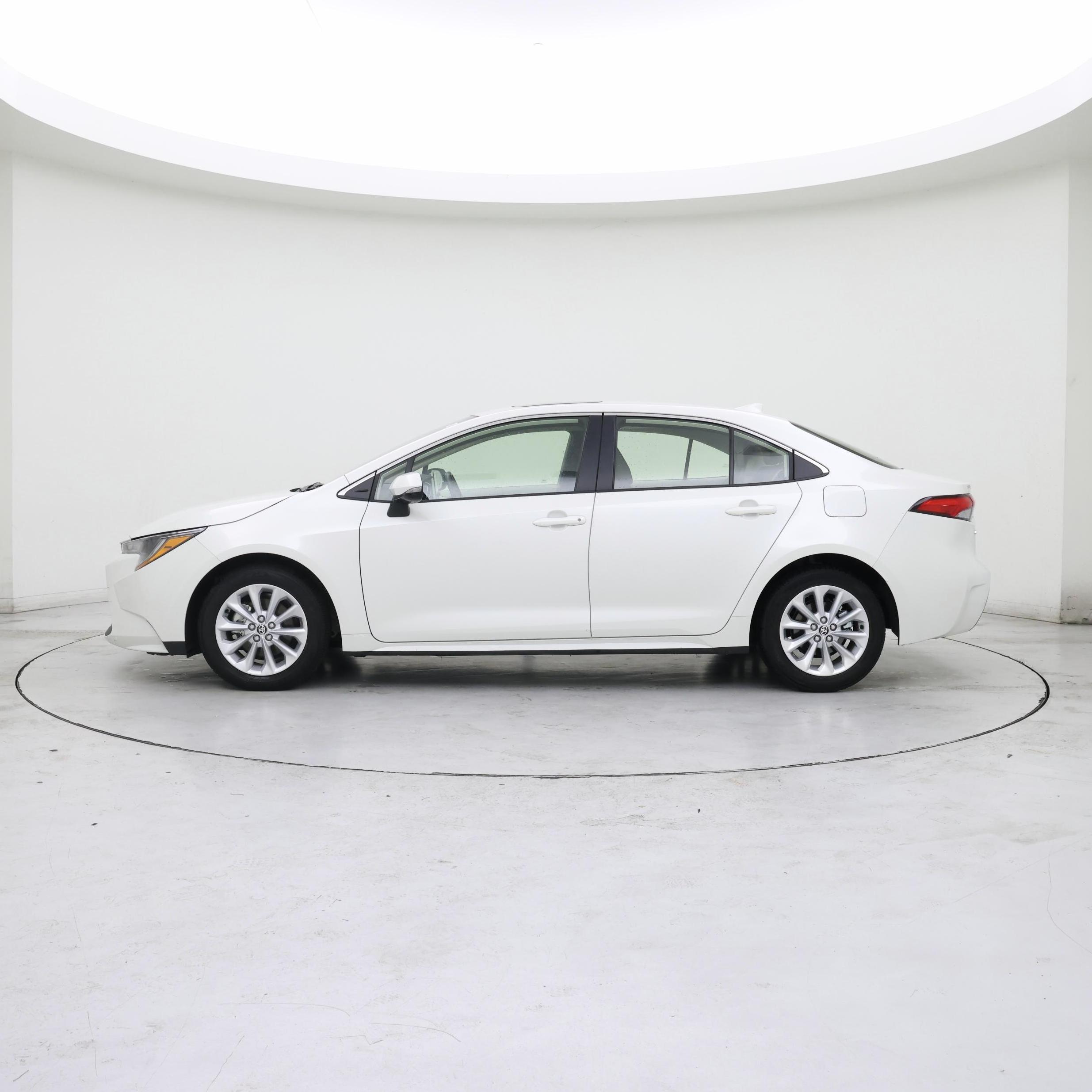 Thumbnail: 2020 Toyota Corolla - 3