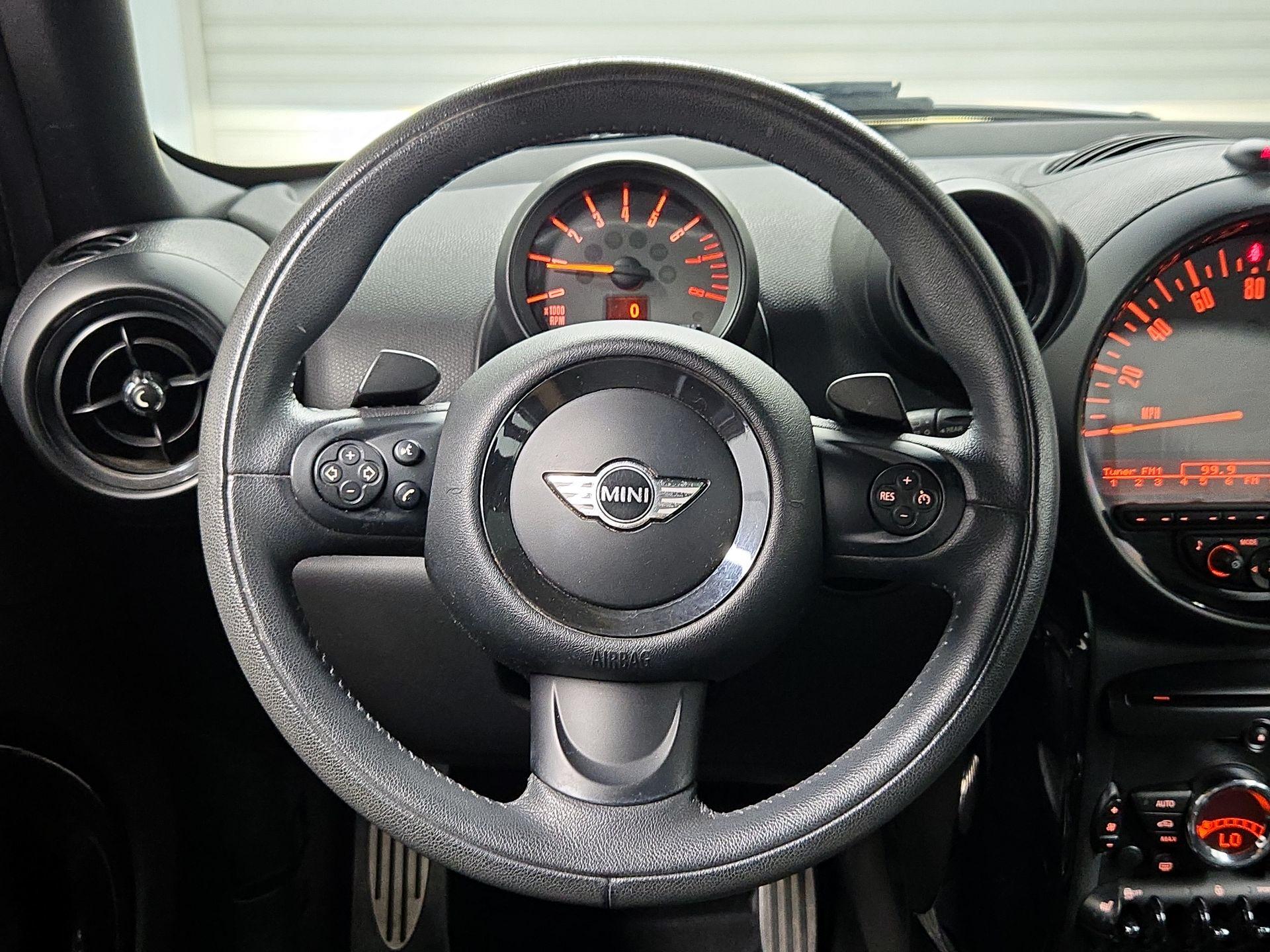 Thumbnail: 2015 MINI Cooper Countryman - 10
