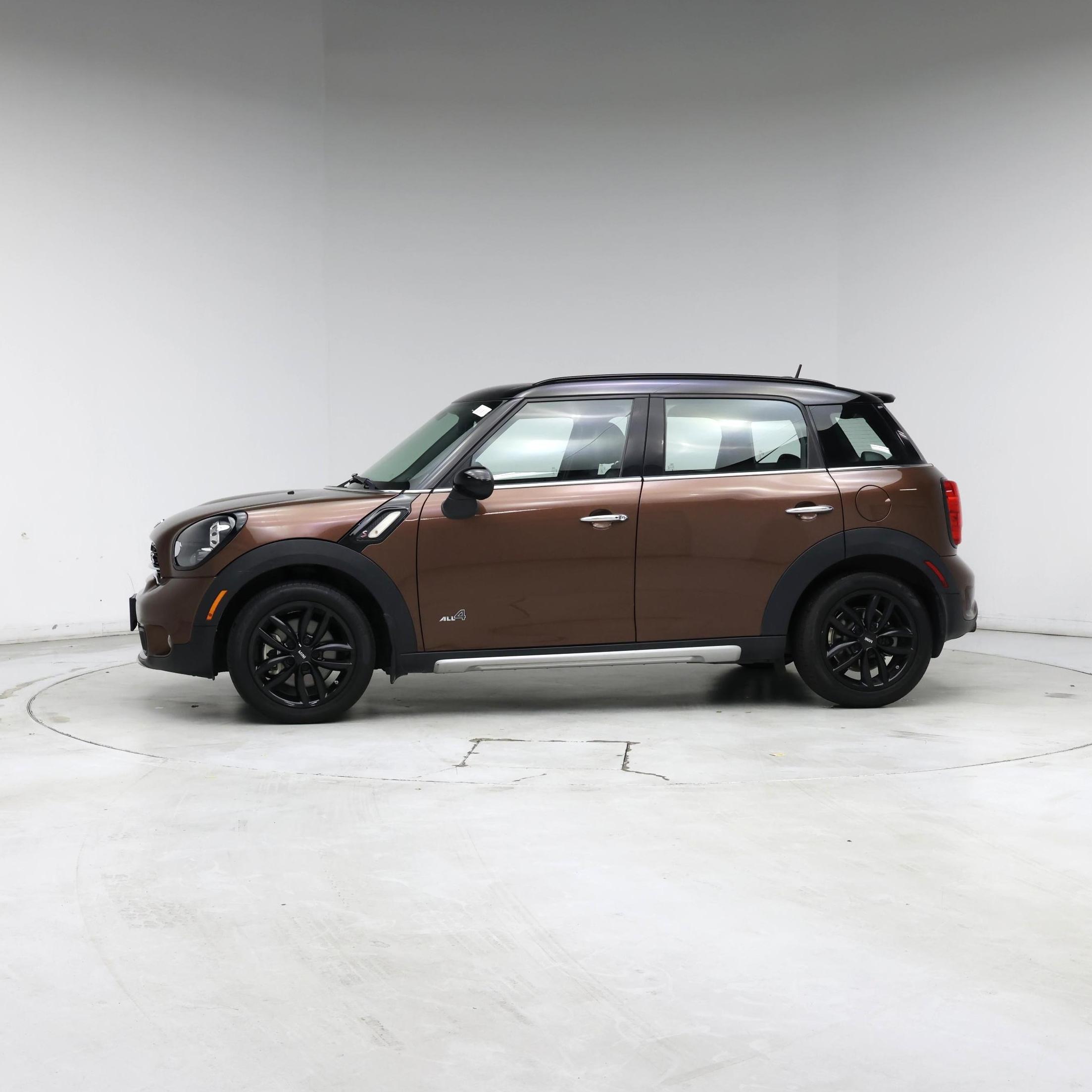 Thumbnail: 2015 MINI Cooper Countryman - 3