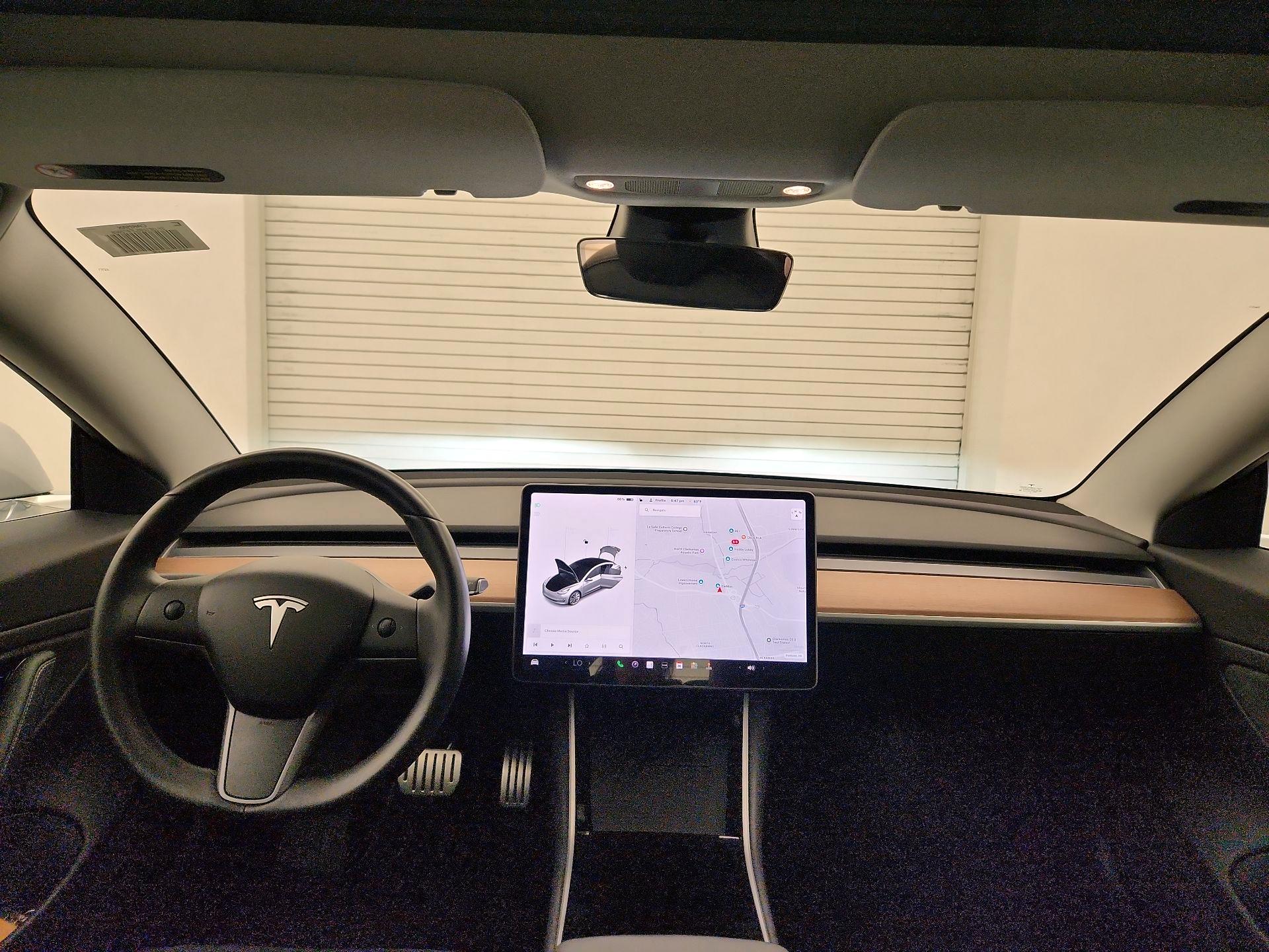 Thumbnail: 2018 Tesla Model 3 - 9