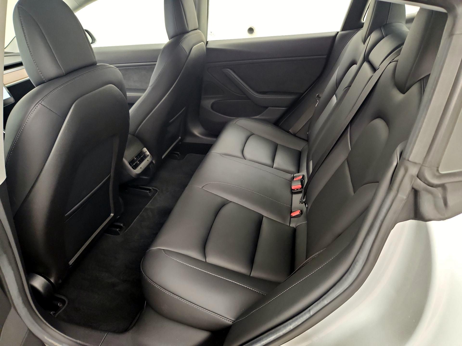 Thumbnail: 2018 Tesla Model 3 - 20