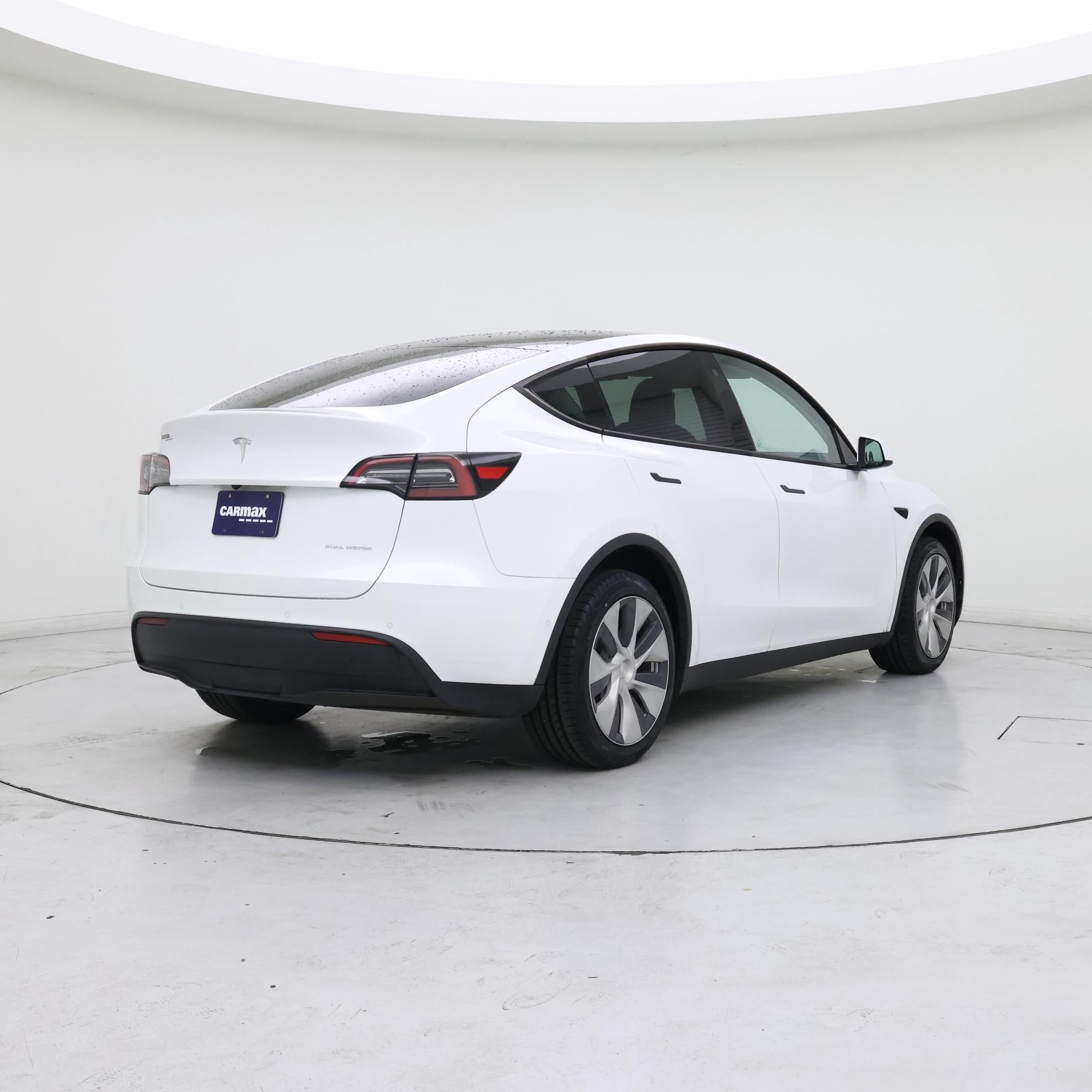 Thumbnail: 2022 Tesla Model Y - 8