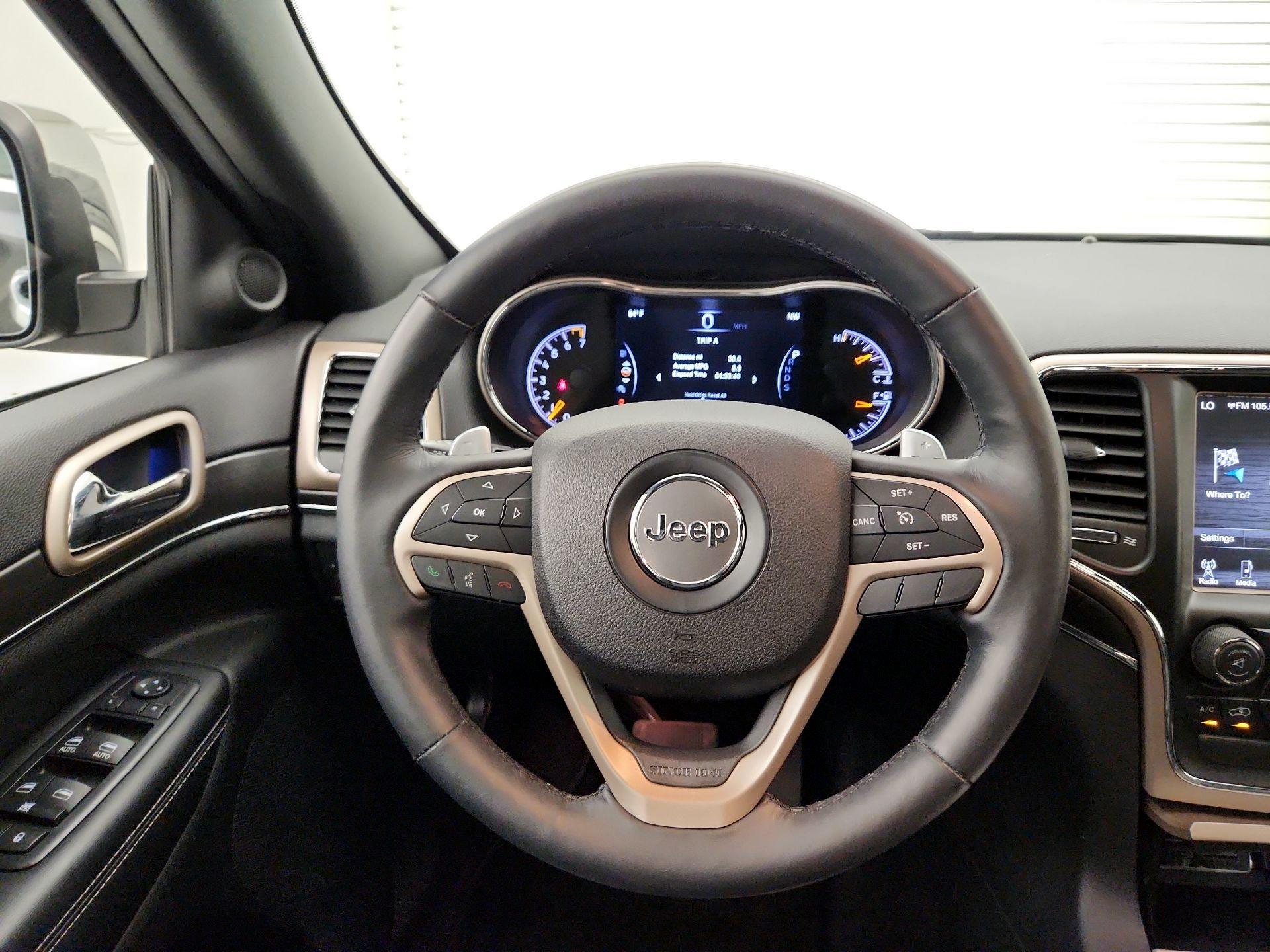 Thumbnail: 2015 Jeep Grand Cherokee - 10