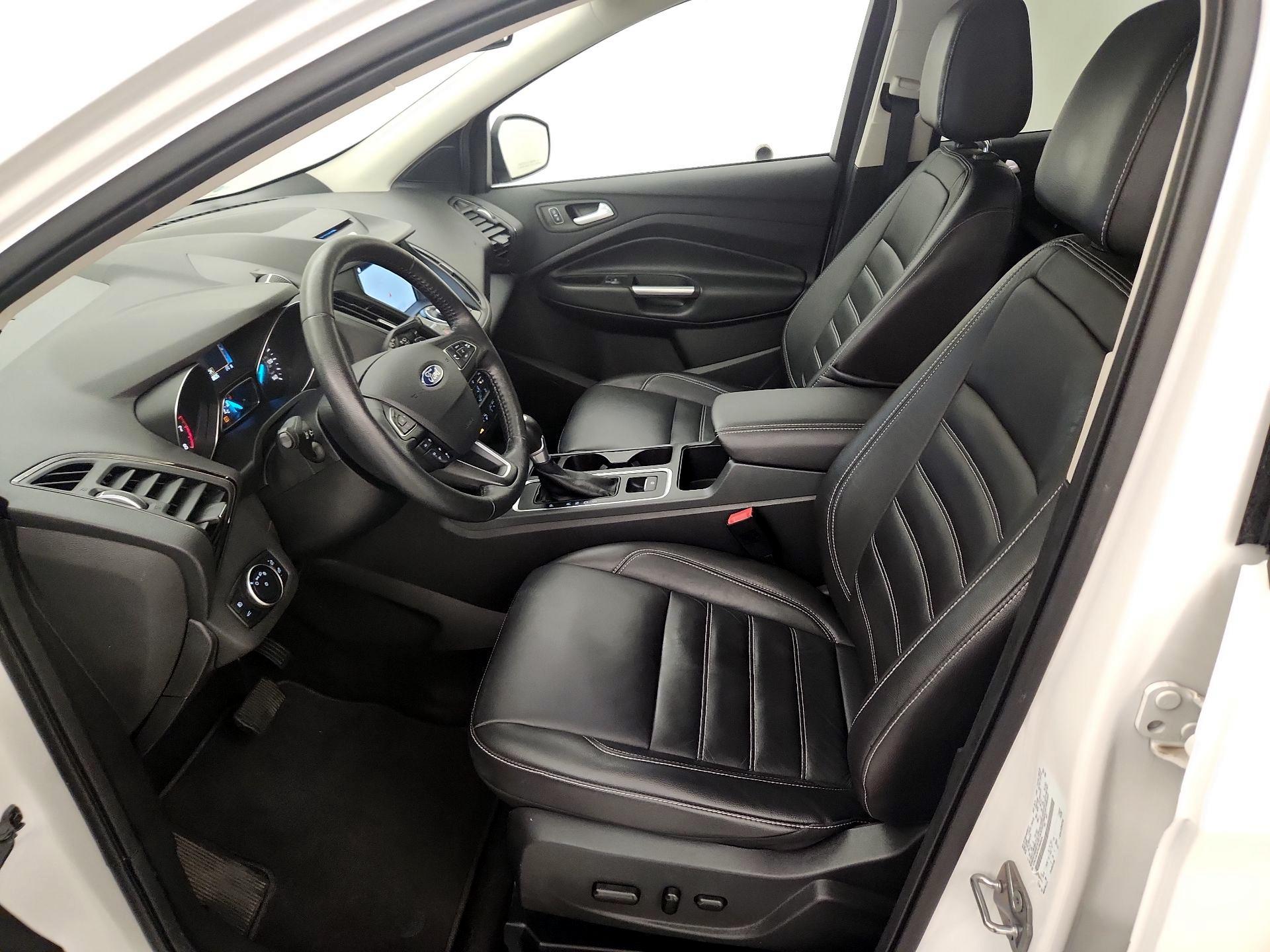 Thumbnail: 2017 Ford Escape - 11