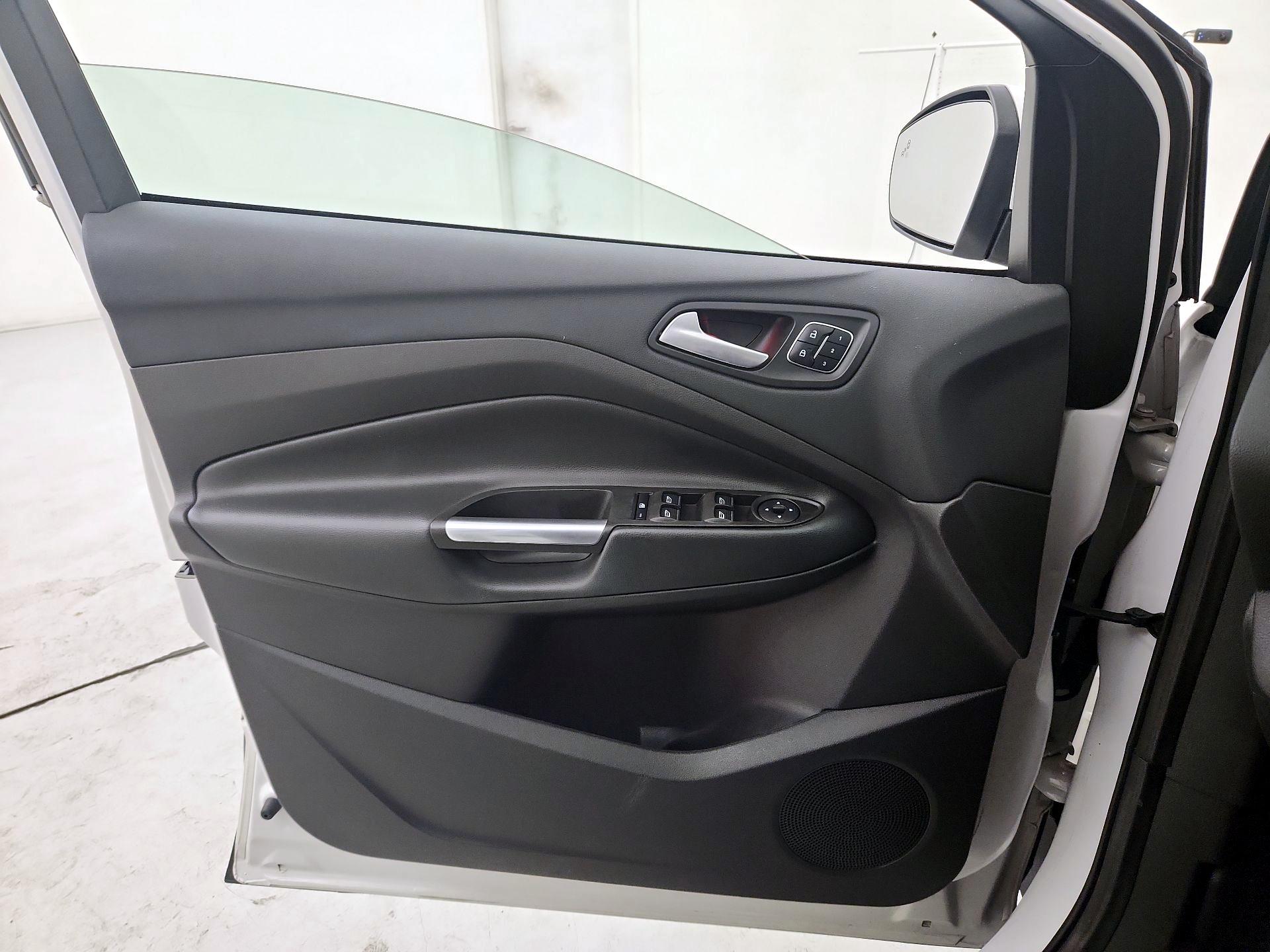 Thumbnail: 2017 Ford Escape - 12
