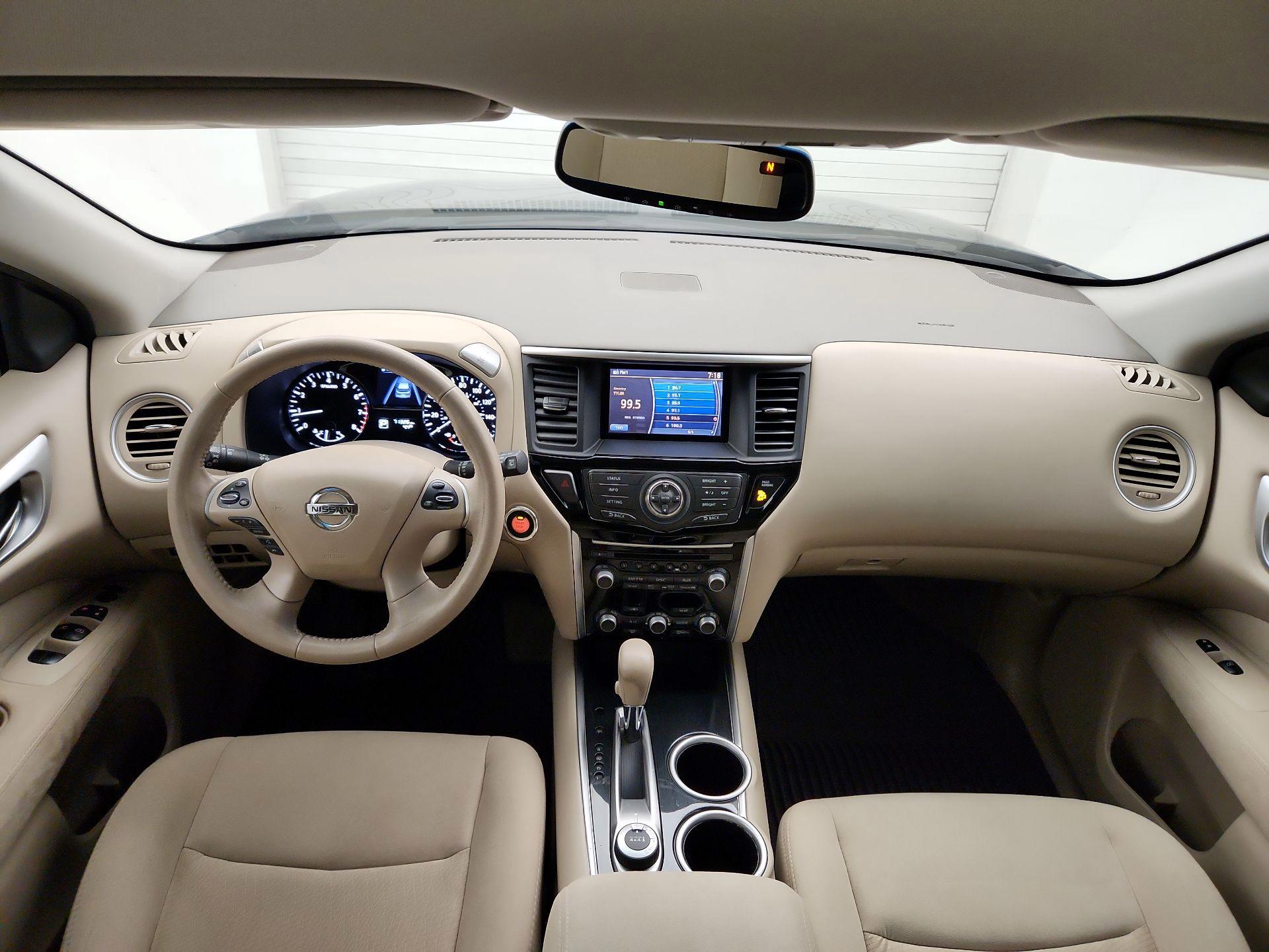 Thumbnail: 2014 Nissan Pathfinder - 9