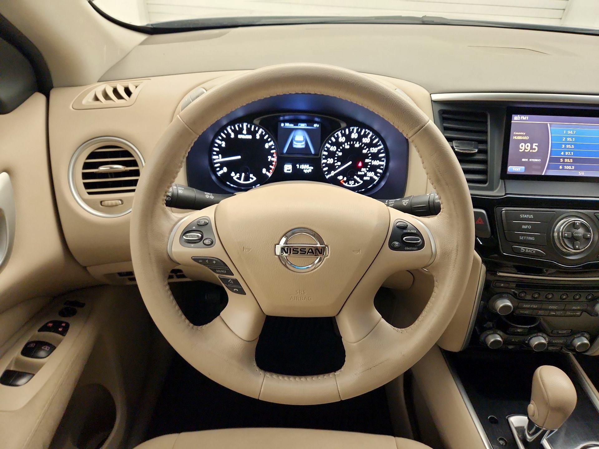 Thumbnail: 2014 Nissan Pathfinder - 10