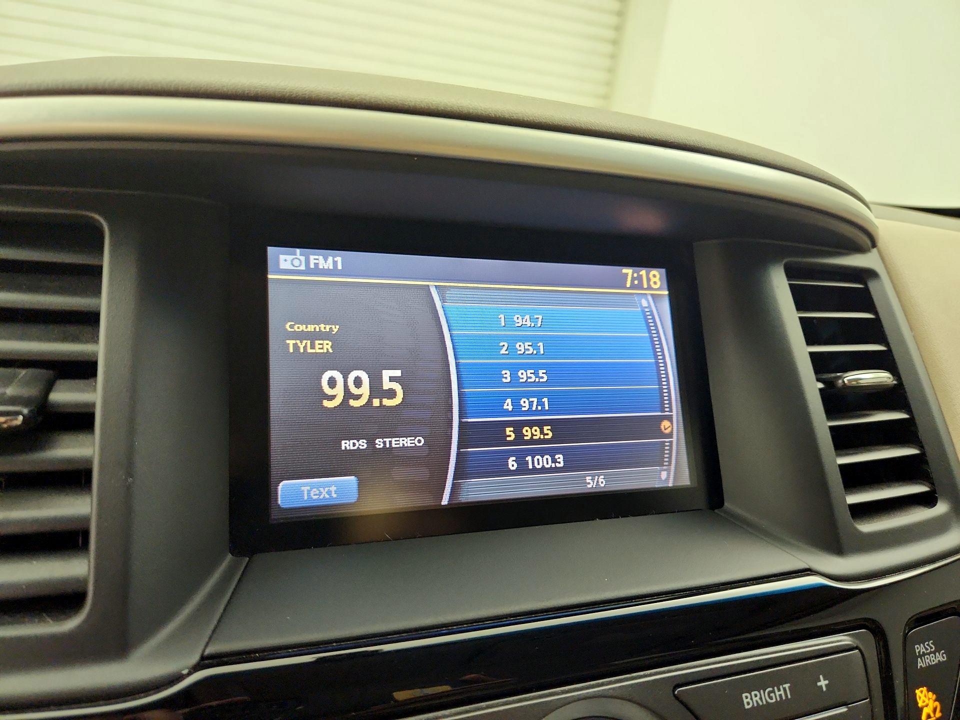 Thumbnail: 2014 Nissan Pathfinder - 15