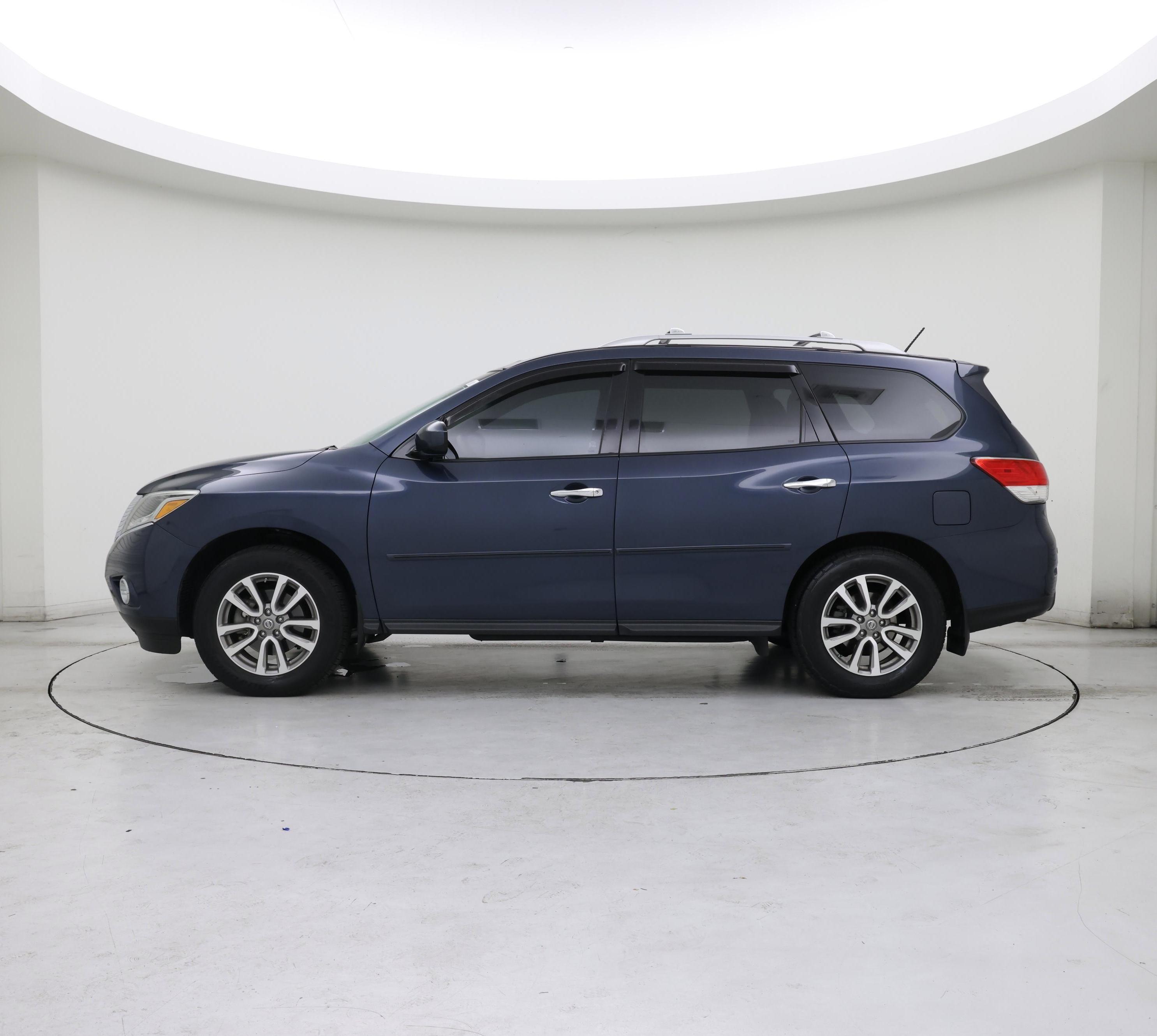 Thumbnail: 2014 Nissan Pathfinder - 3
