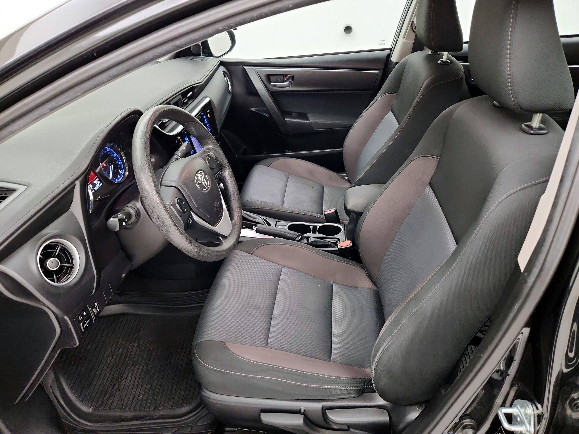 Thumbnail: 2017 Toyota Corolla - 11