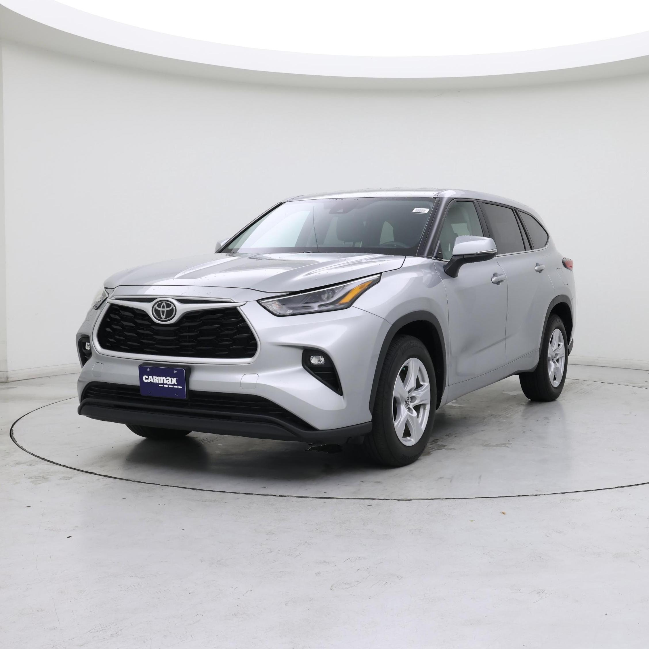Thumbnail: 2023 Toyota Highlander - 4