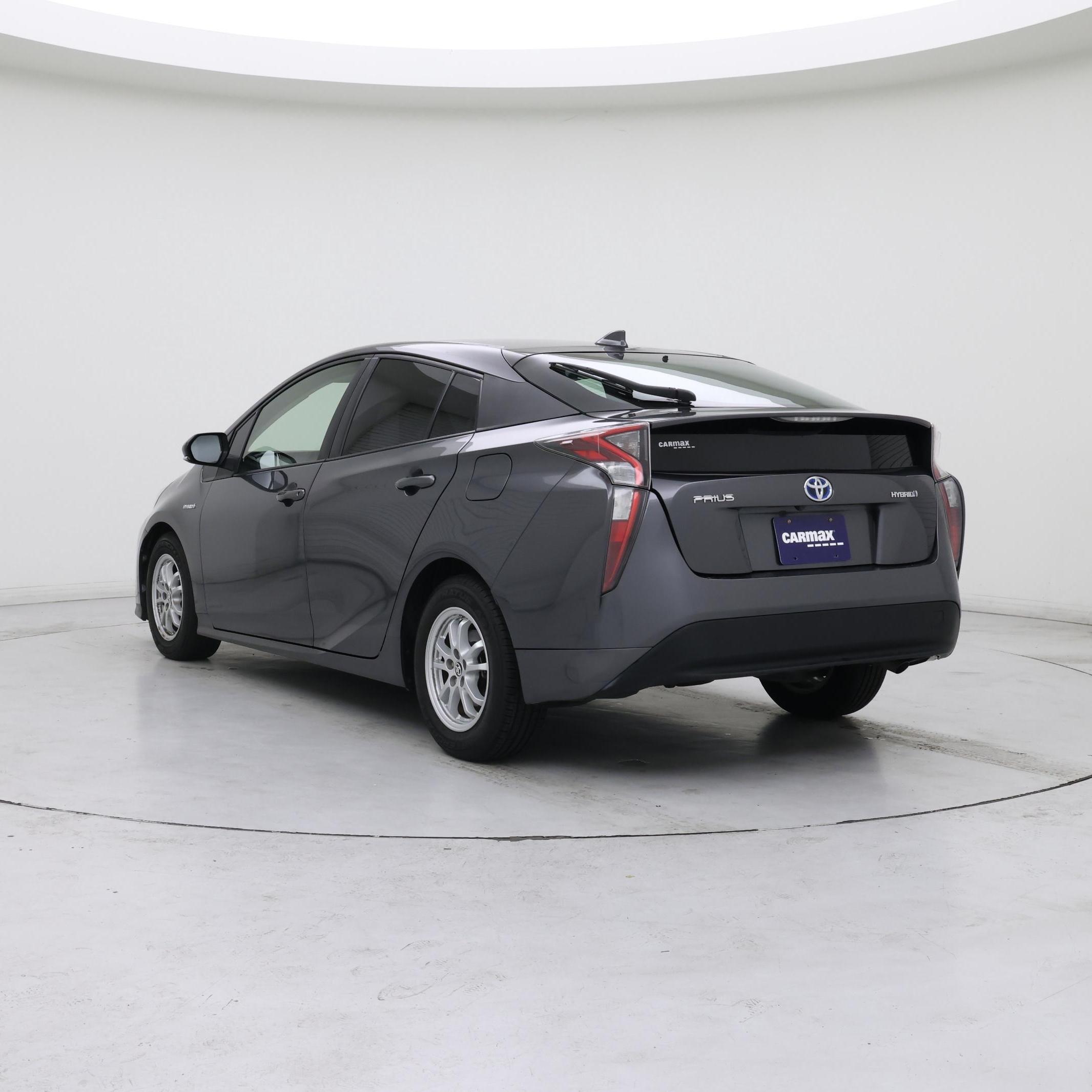 Thumbnail: 2016 Toyota Prius - 2