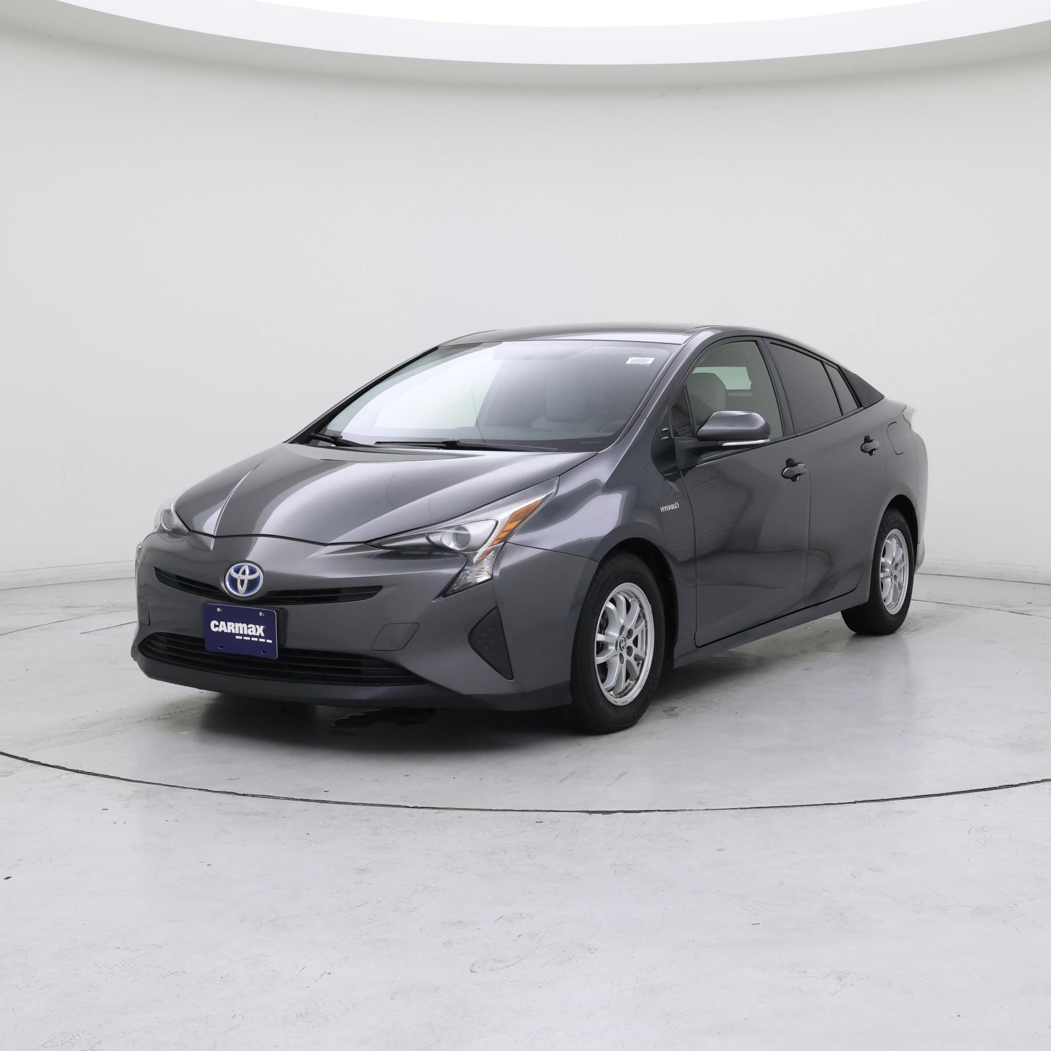 Thumbnail: 2016 Toyota Prius - 4