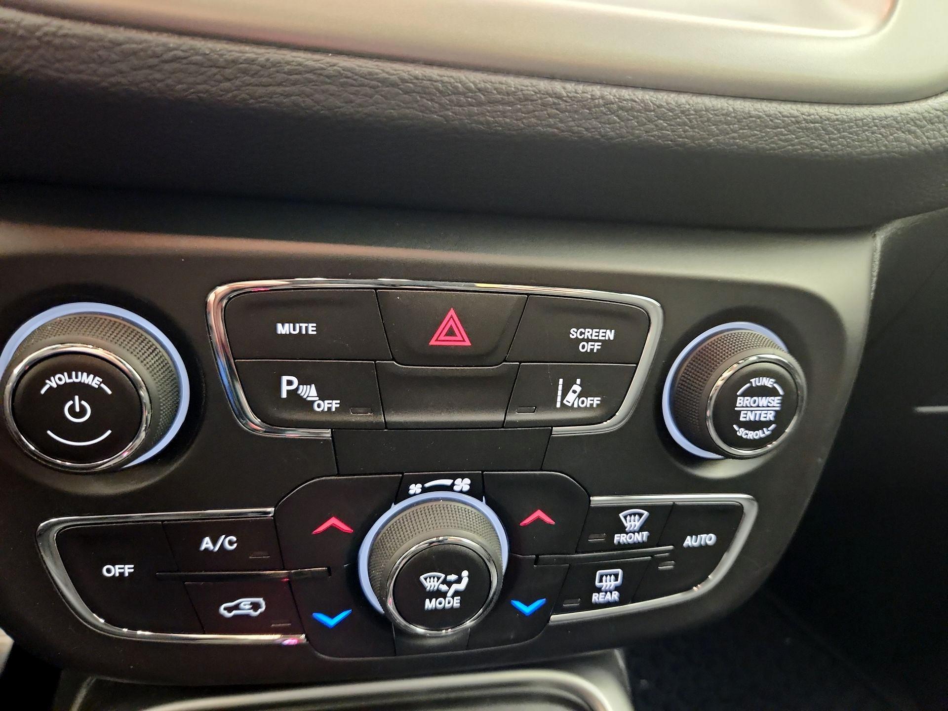 Thumbnail: 2021 Jeep Compass - 17