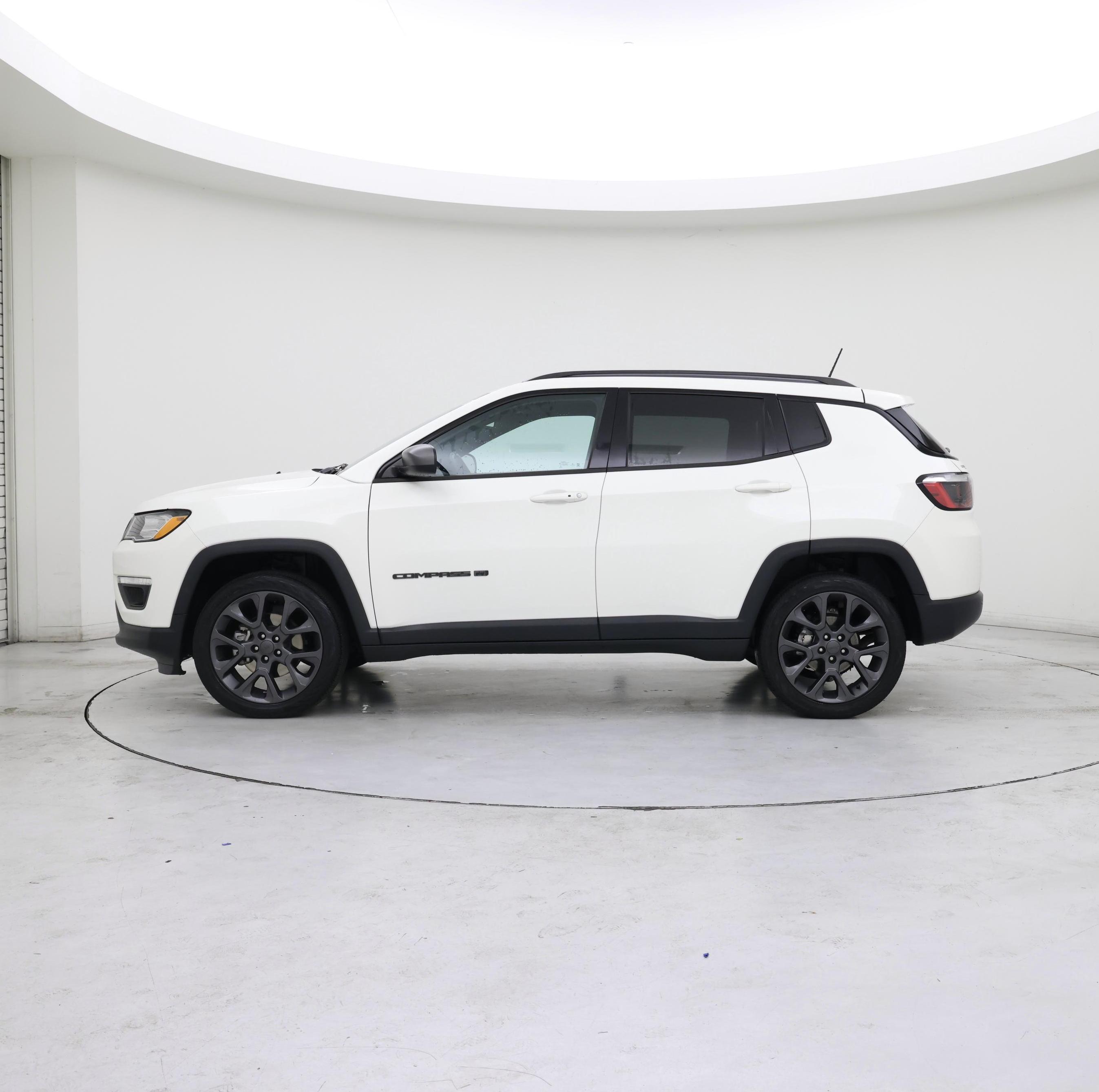 Thumbnail: 2021 Jeep Compass - 3