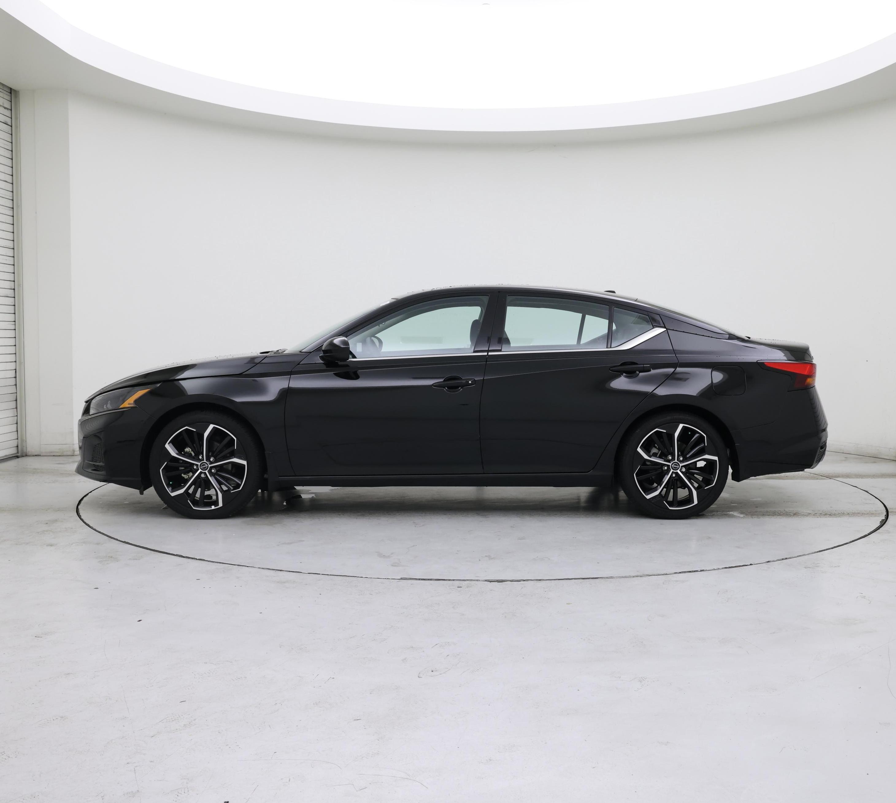 Thumbnail: 2024 Nissan Altima - 3