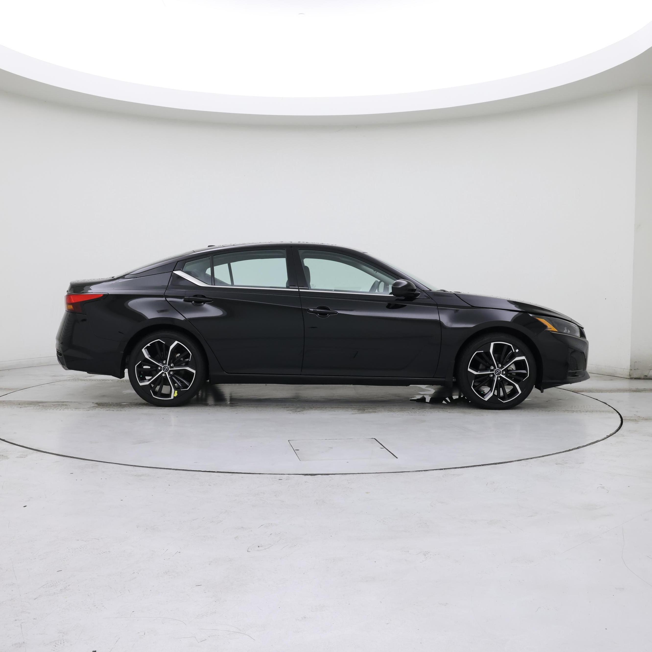 Thumbnail: 2024 Nissan Altima - 7