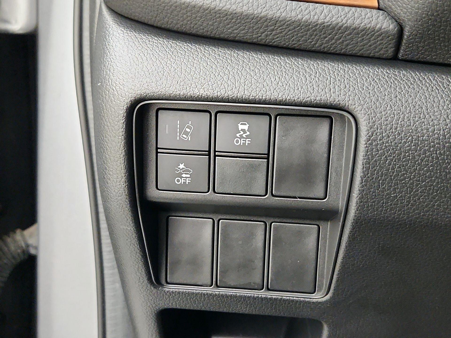 Thumbnail: 2018 Honda CR-V - 13