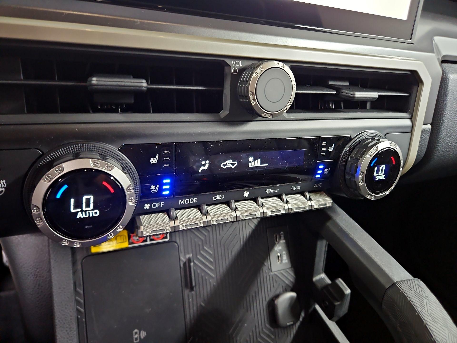 Thumbnail: 2025 Toyota Tacoma - 17