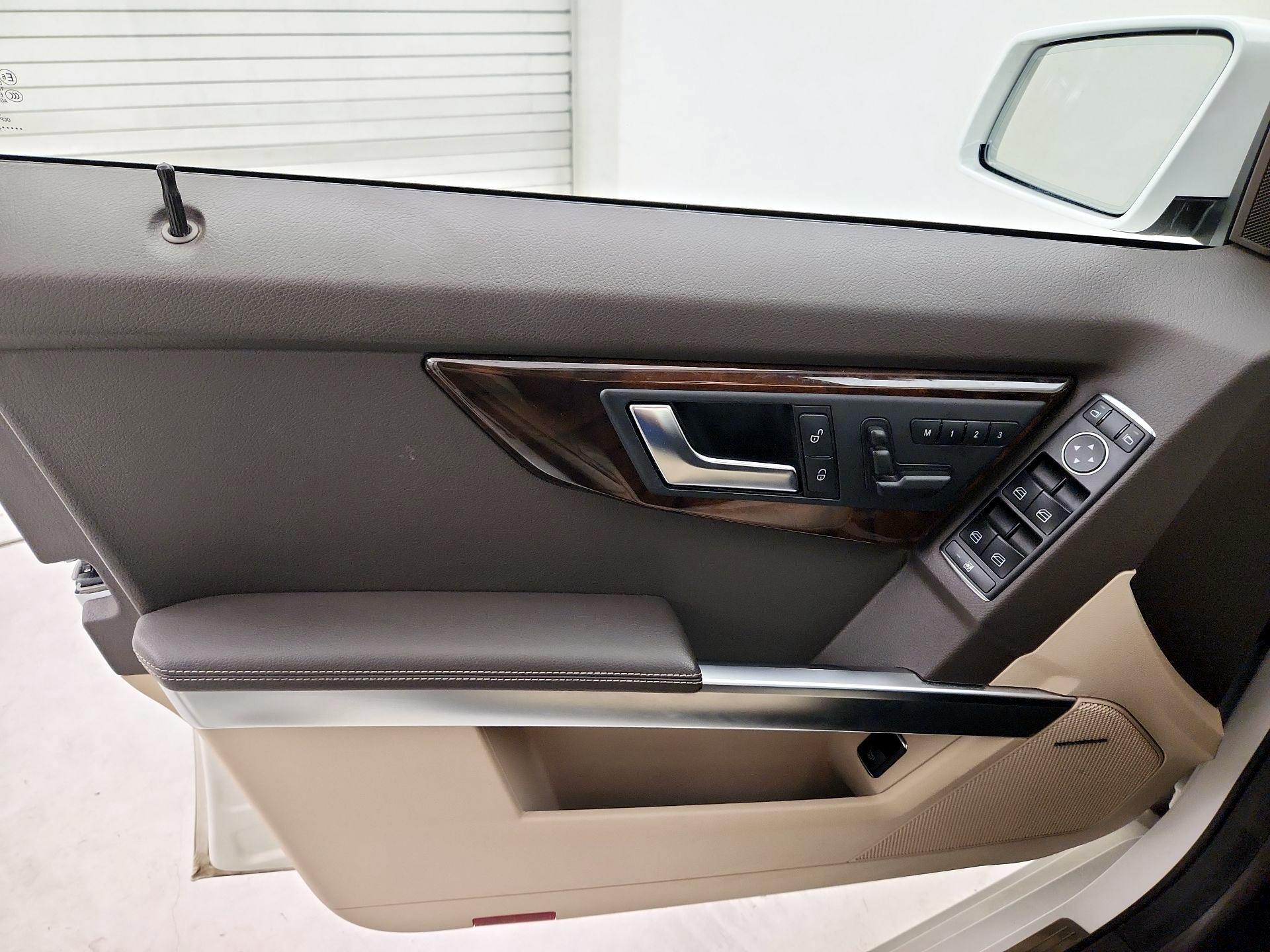 Thumbnail: 2014 Mercedes-Benz GLK - 12