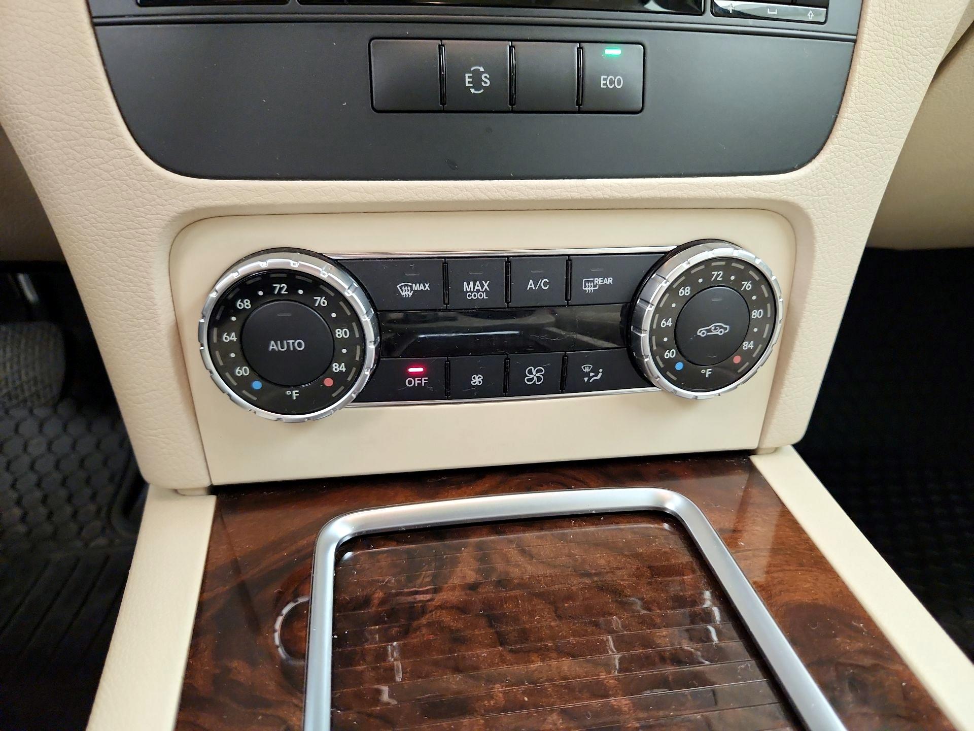Thumbnail: 2014 Mercedes-Benz GLK - 16